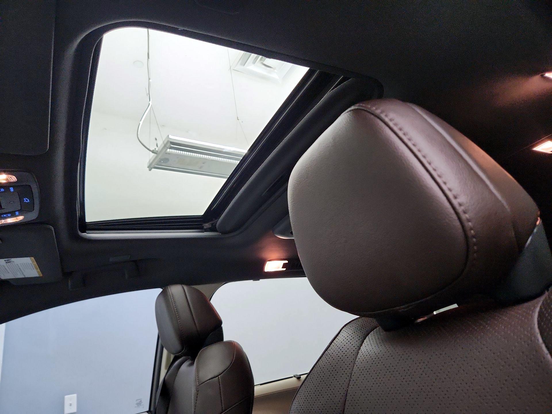 Thumbnail: 2024 Toyota Sienna - 20