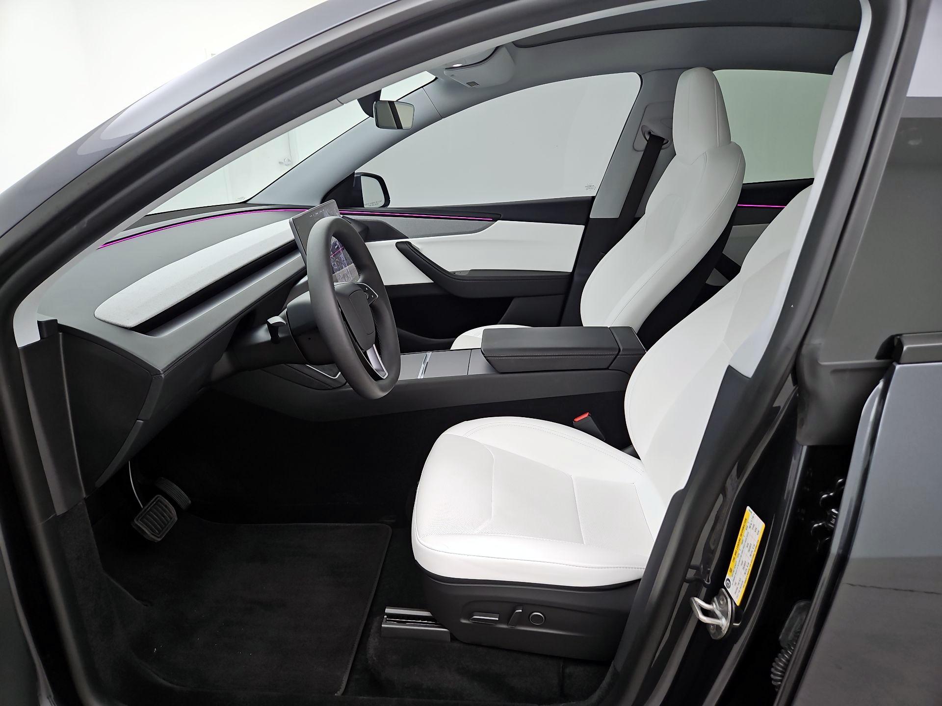Thumbnail: 2026 Tesla Model Y - 11