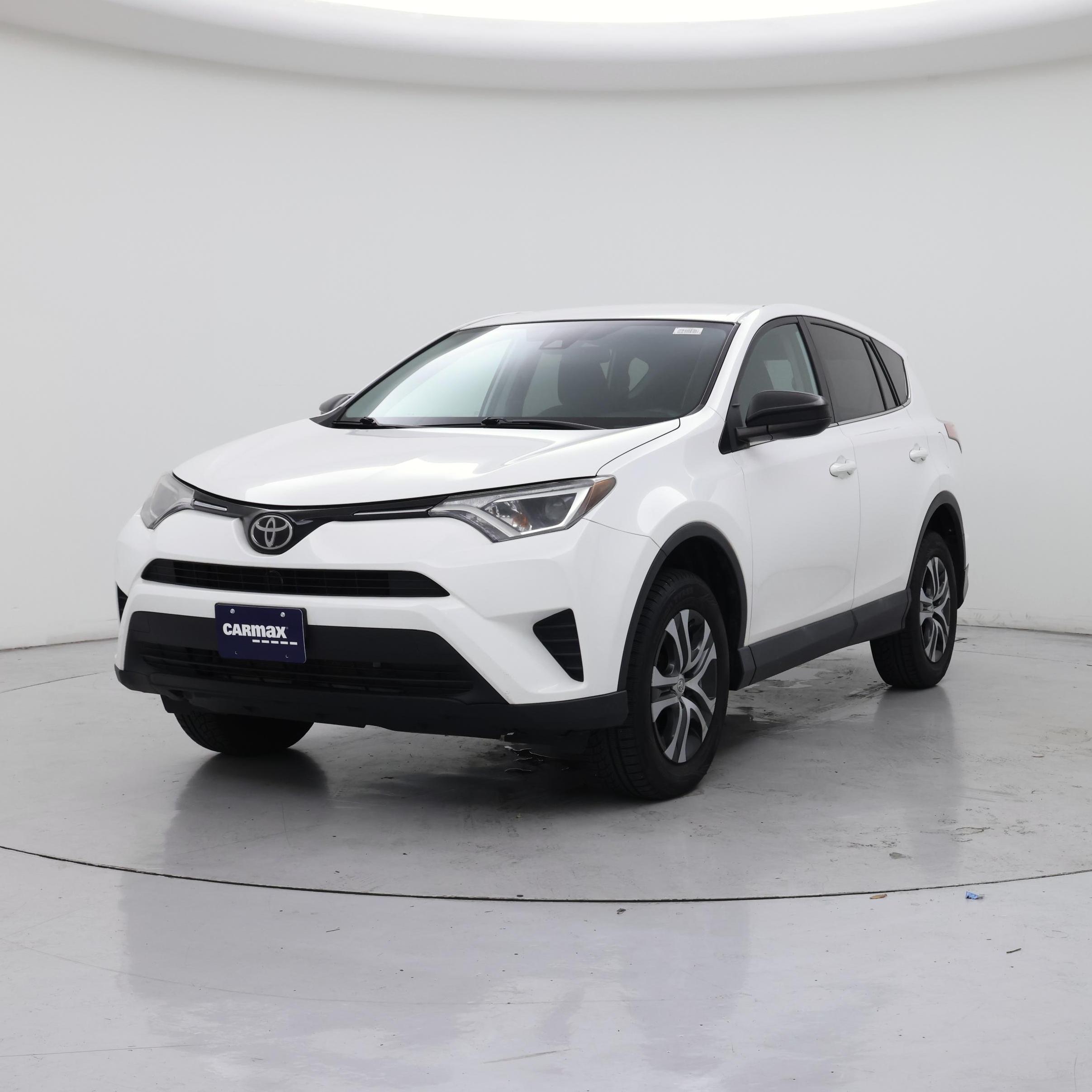 Thumbnail: 2018 Toyota RAV4 - 4