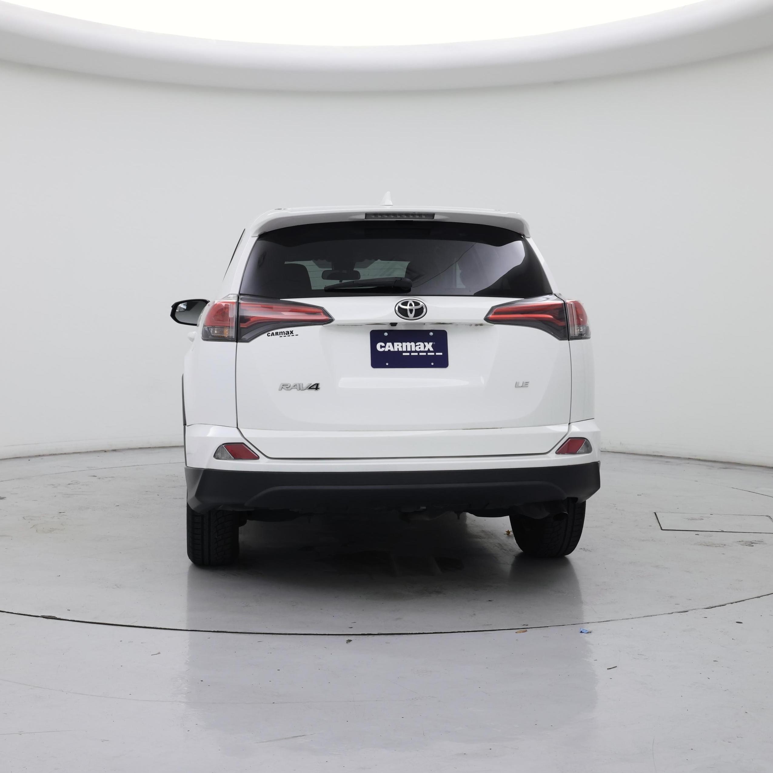 Thumbnail: 2018 Toyota RAV4 - 6