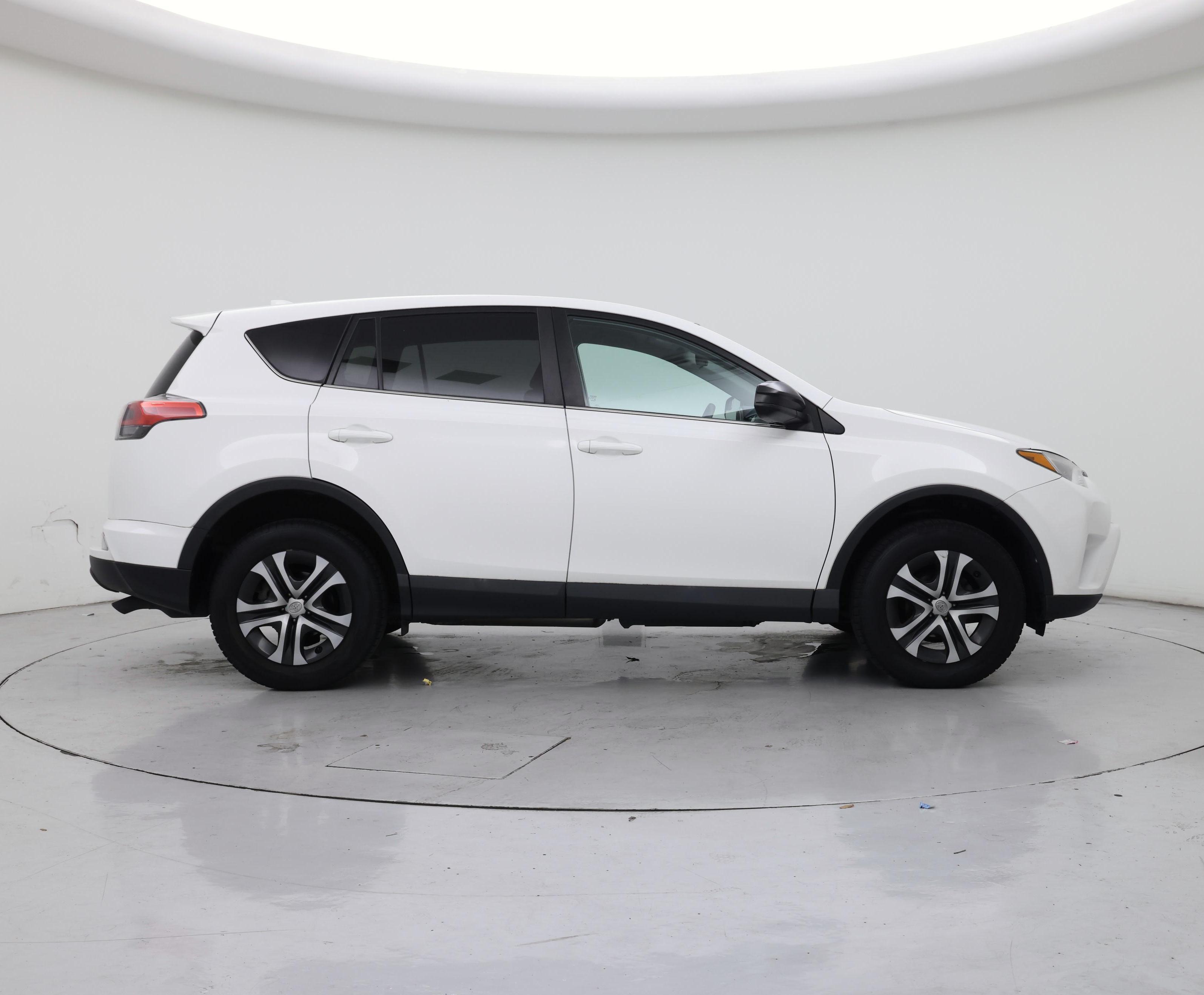 Thumbnail: 2018 Toyota RAV4 - 7
