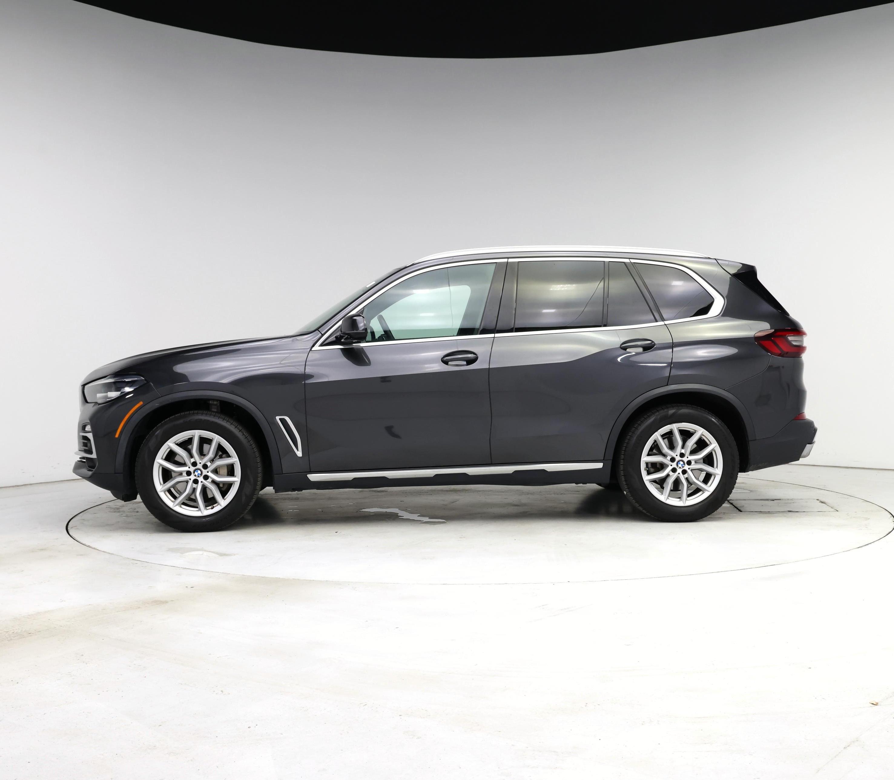 Thumbnail: 2021 BMW X5 - 3