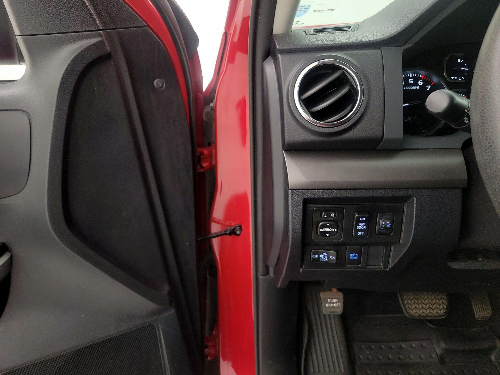 Thumbnail: 2020 Toyota Tundra - 13