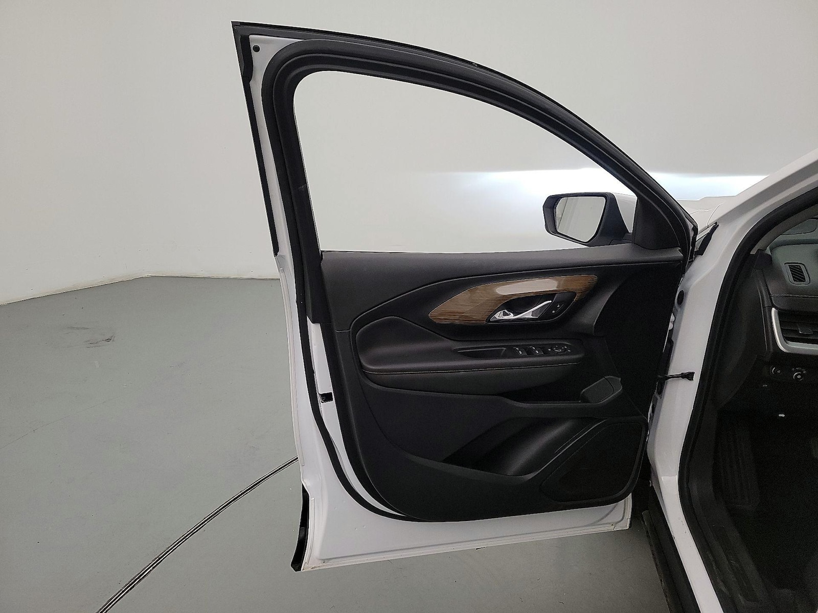 2021 GMC Terrain SLE - Photo 13