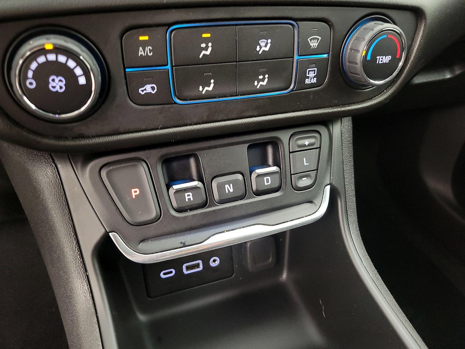 2021 GMC Terrain SLE - Photo 18