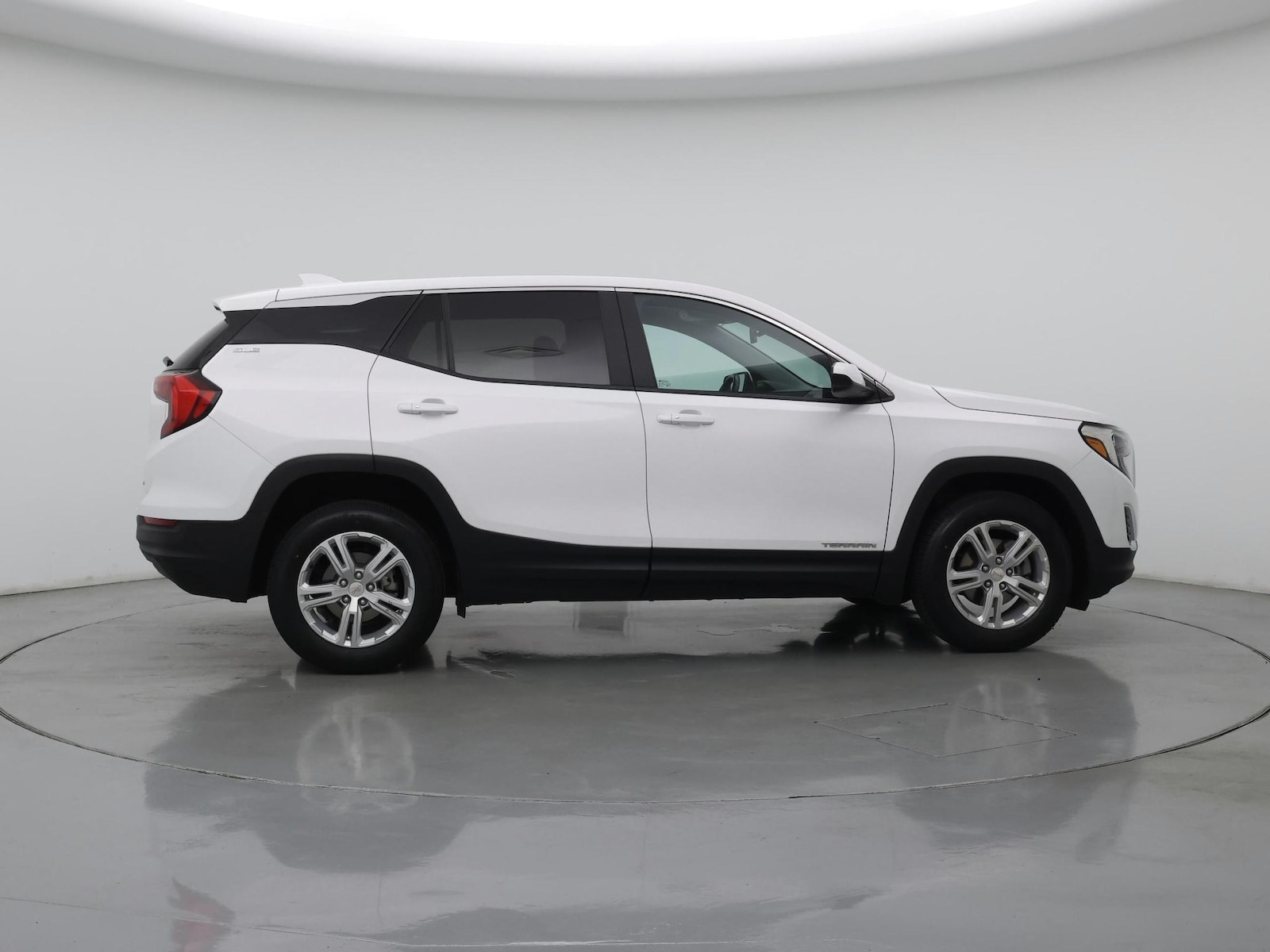 2021 GMC Terrain SLE - Photo 8