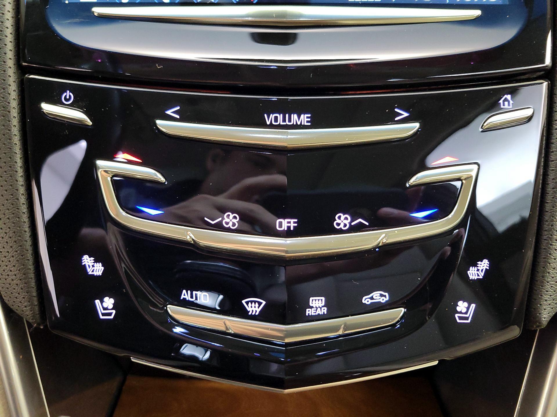 Thumbnail: 2018 Cadillac XTS - 17
