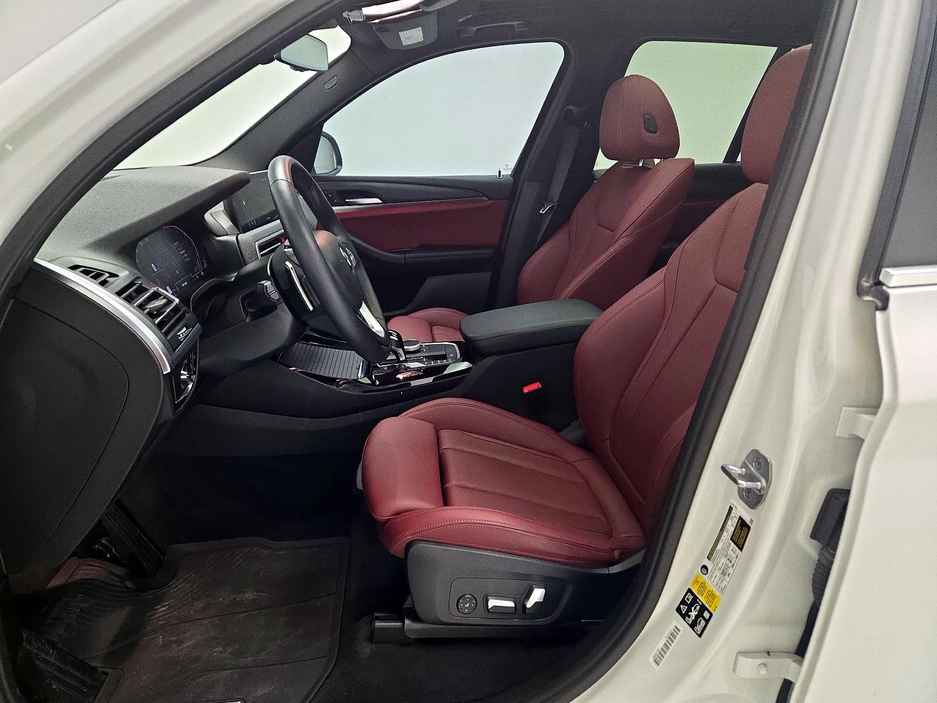 Thumbnail: 2023 BMW X3 - 11