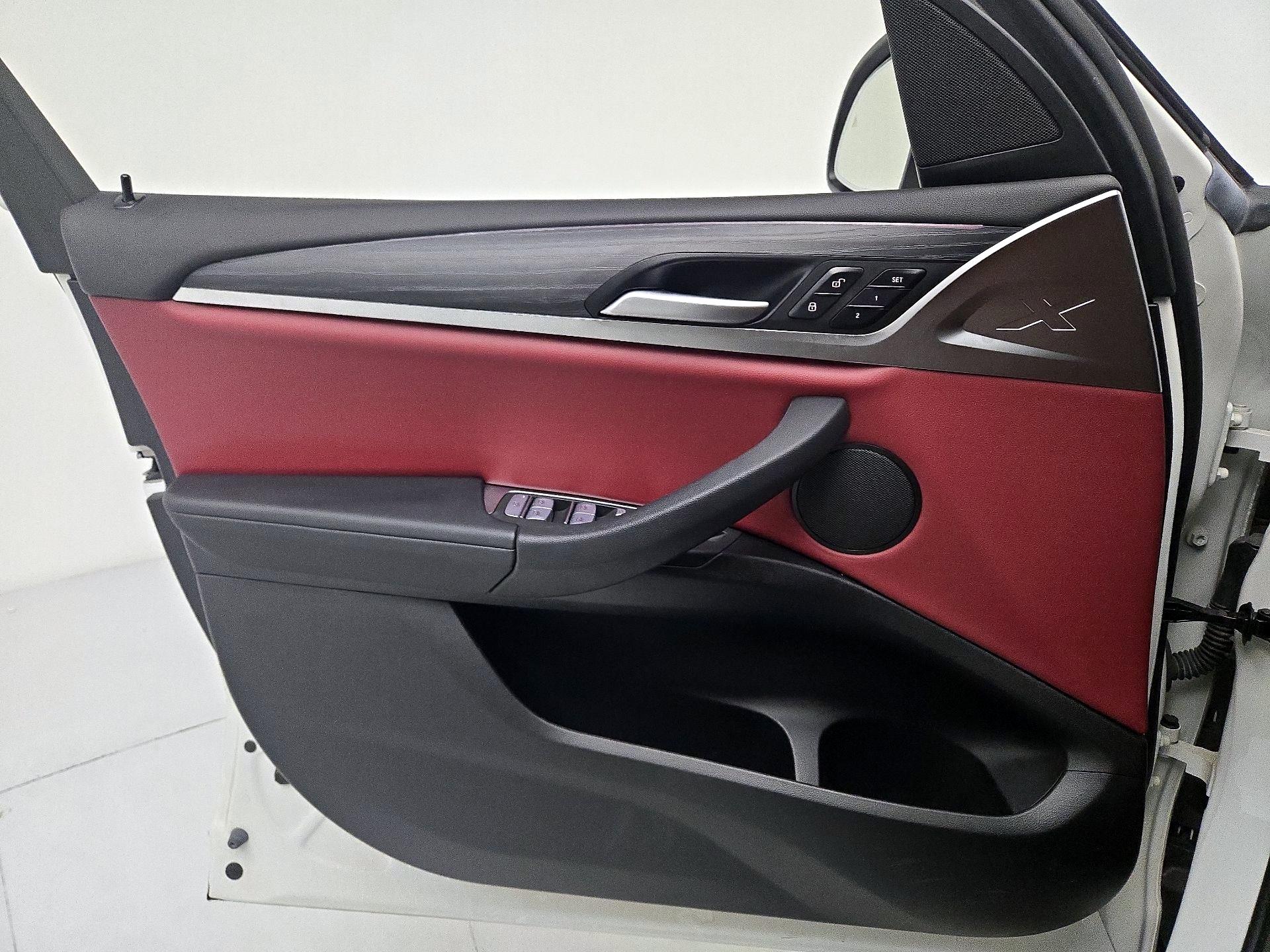 Thumbnail: 2023 BMW X3 - 12