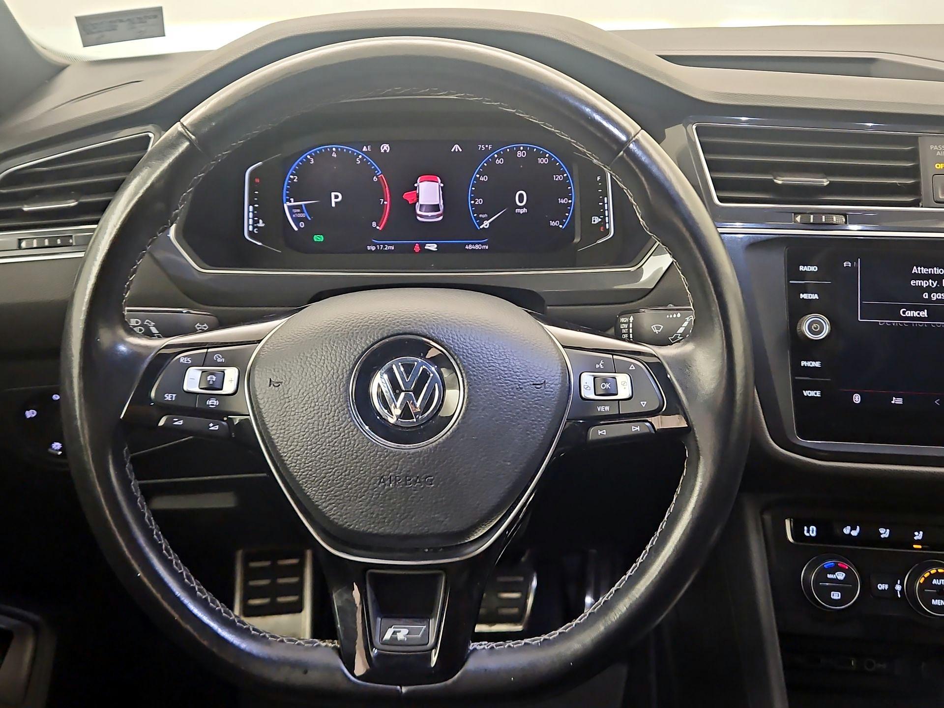 Thumbnail: 2020 Volkswagen Tiguan - 10
