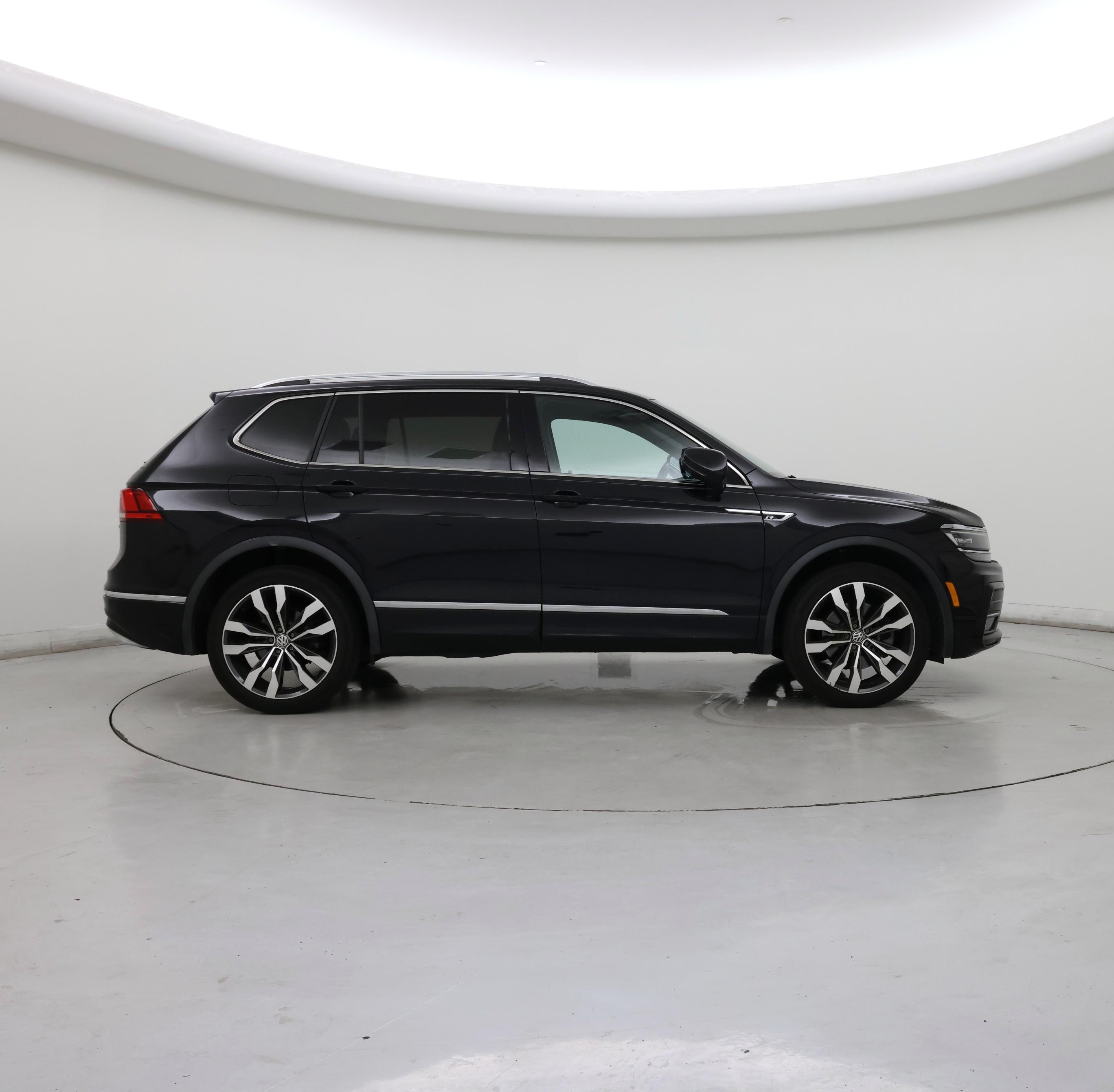 Thumbnail: 2020 Volkswagen Tiguan - 7