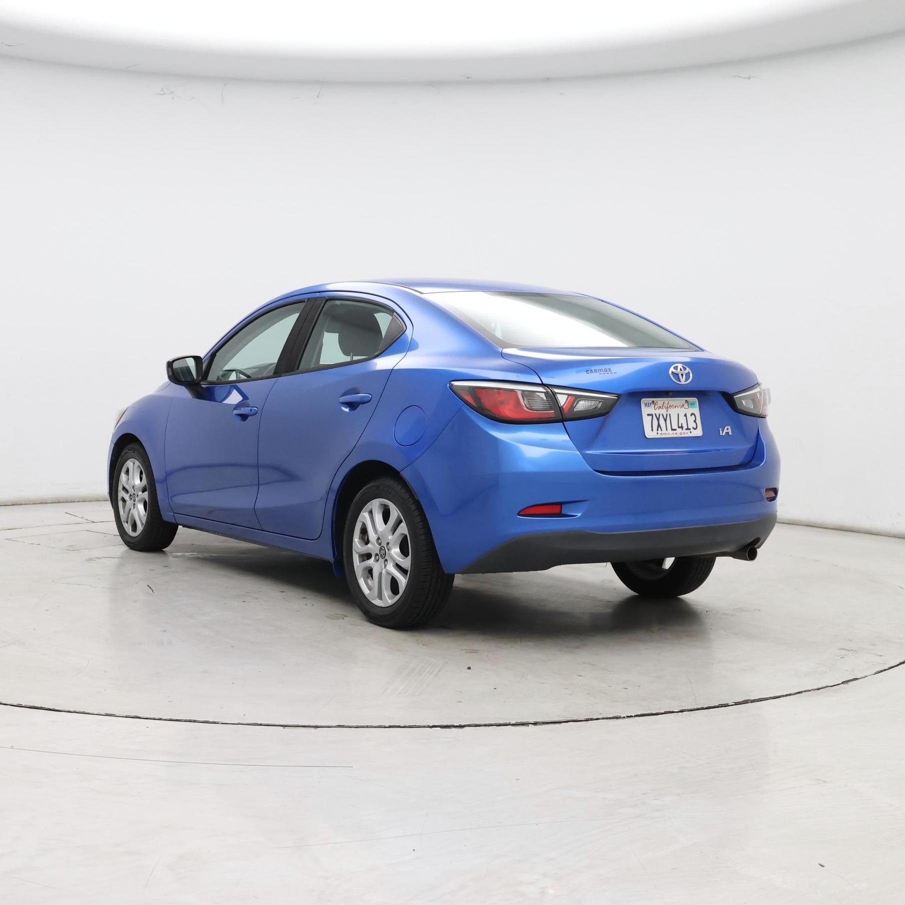 Thumbnail: 2017 Toyota Yaris iA - 2