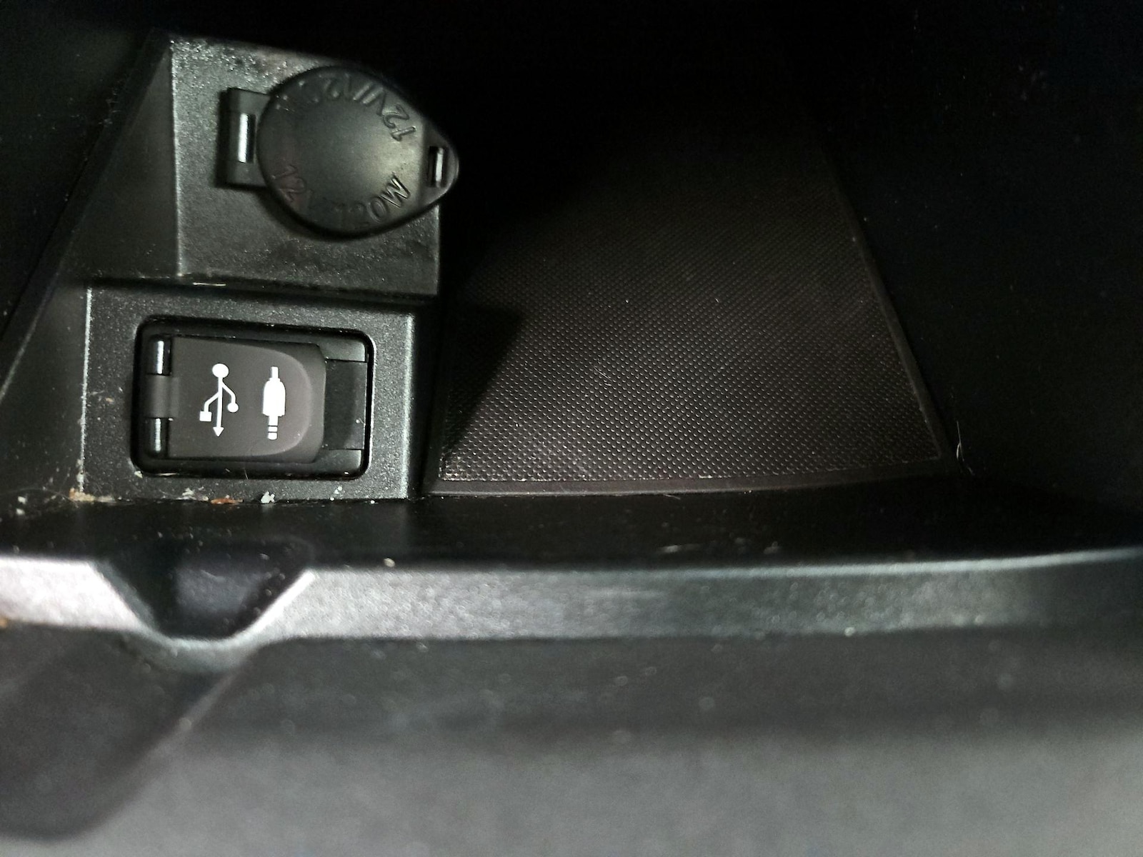 2015 Toyota Camry SE - Photo 19