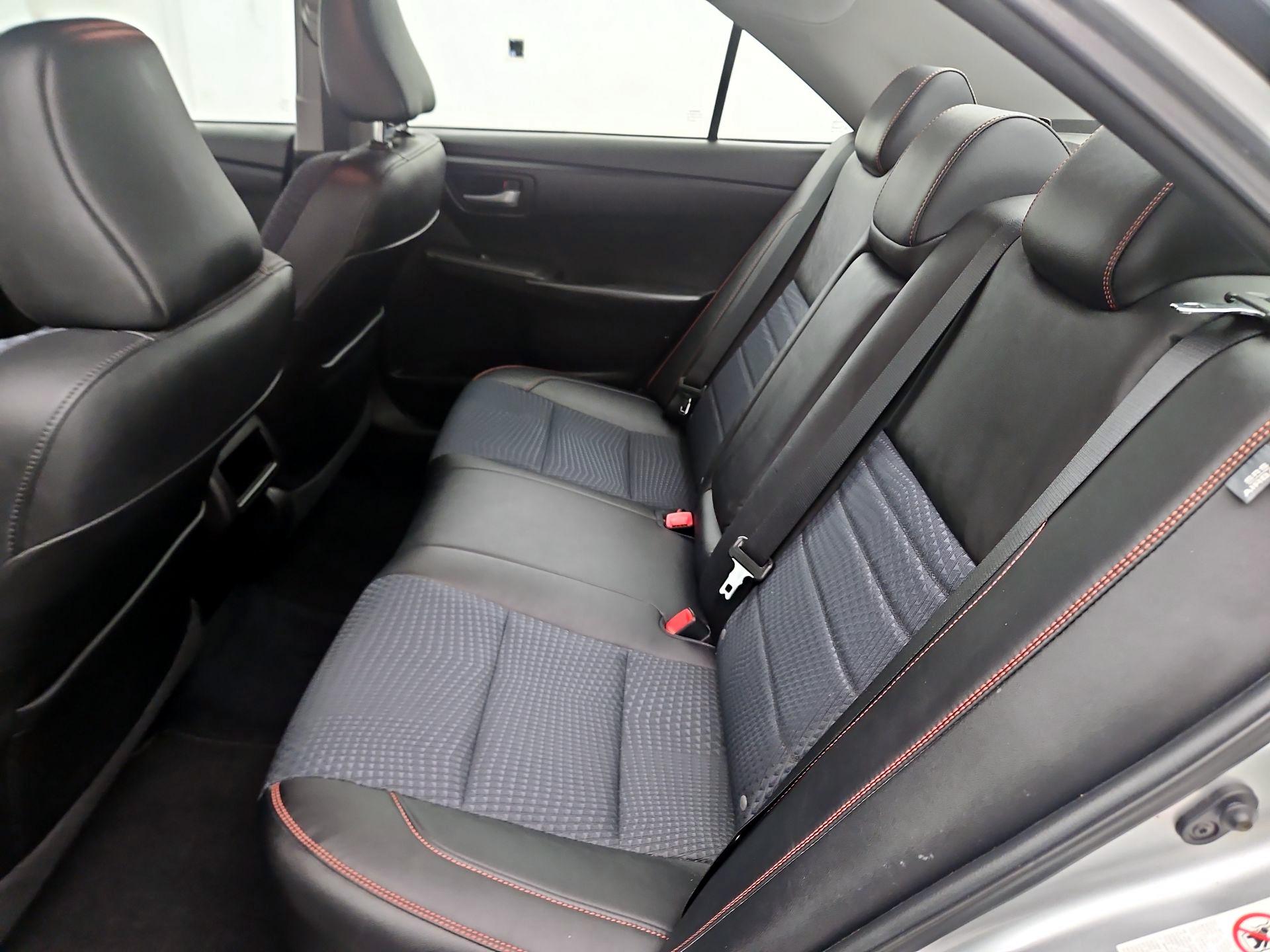 Thumbnail: 2015 Toyota Camry - 19