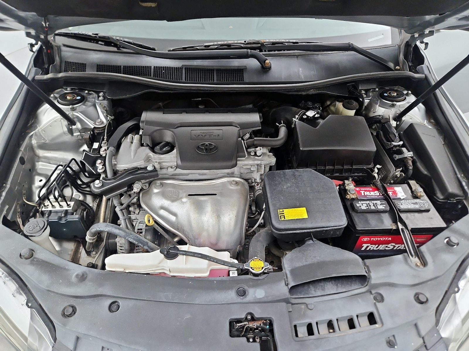 2015 Toyota Camry SE - Photo 22