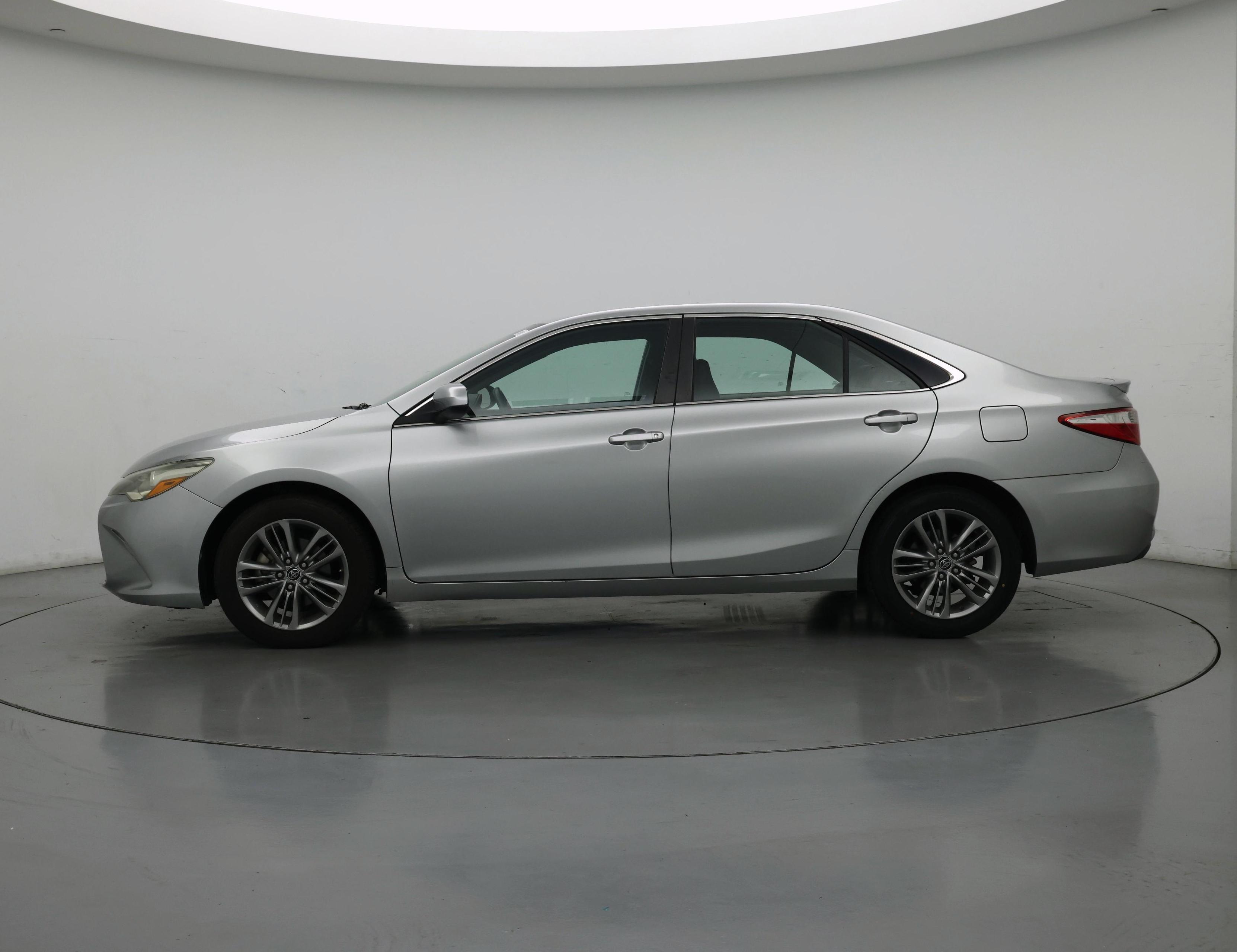 Thumbnail: 2015 Toyota Camry - 3