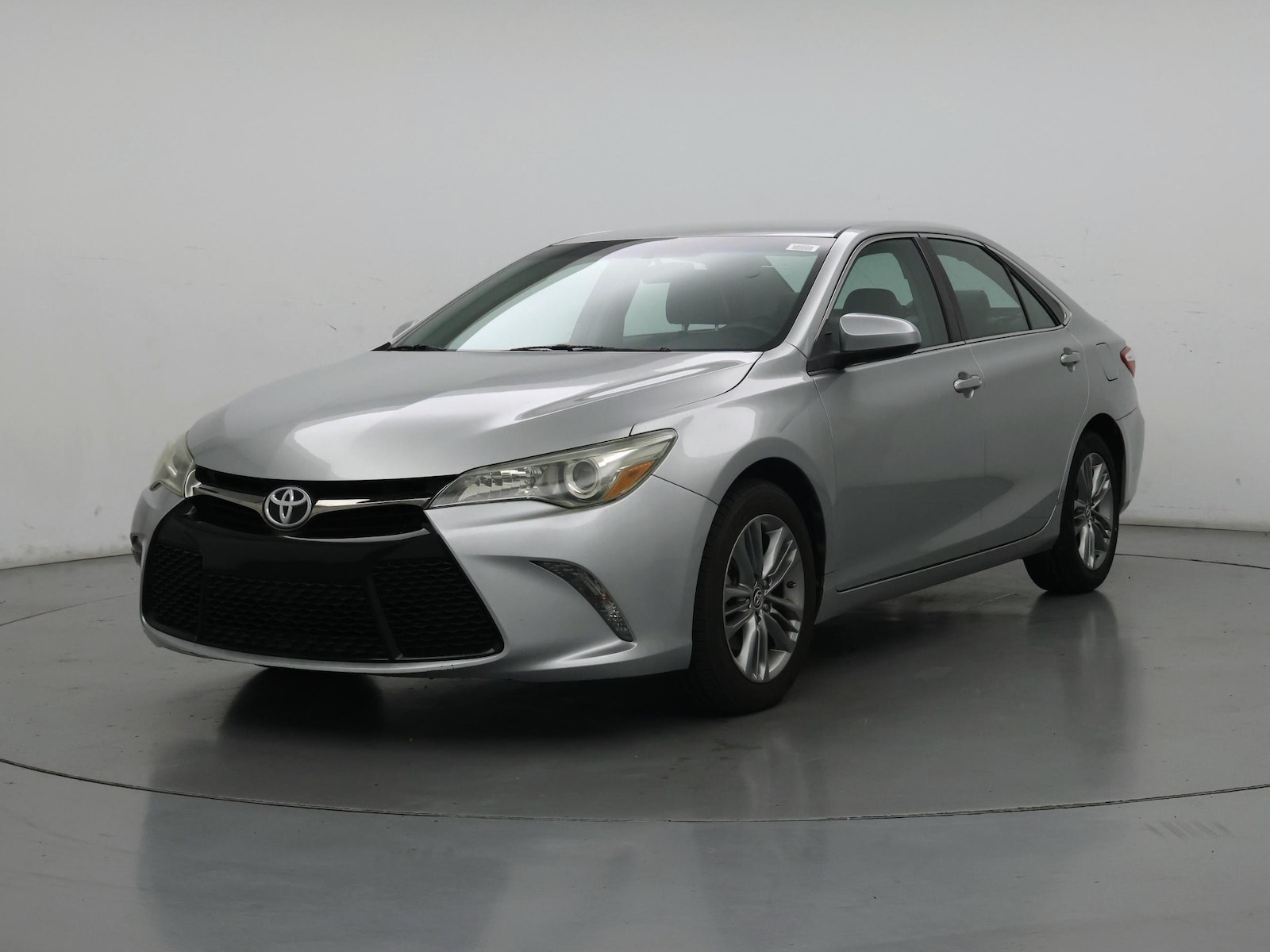 2015 Toyota Camry SE - Photo 5