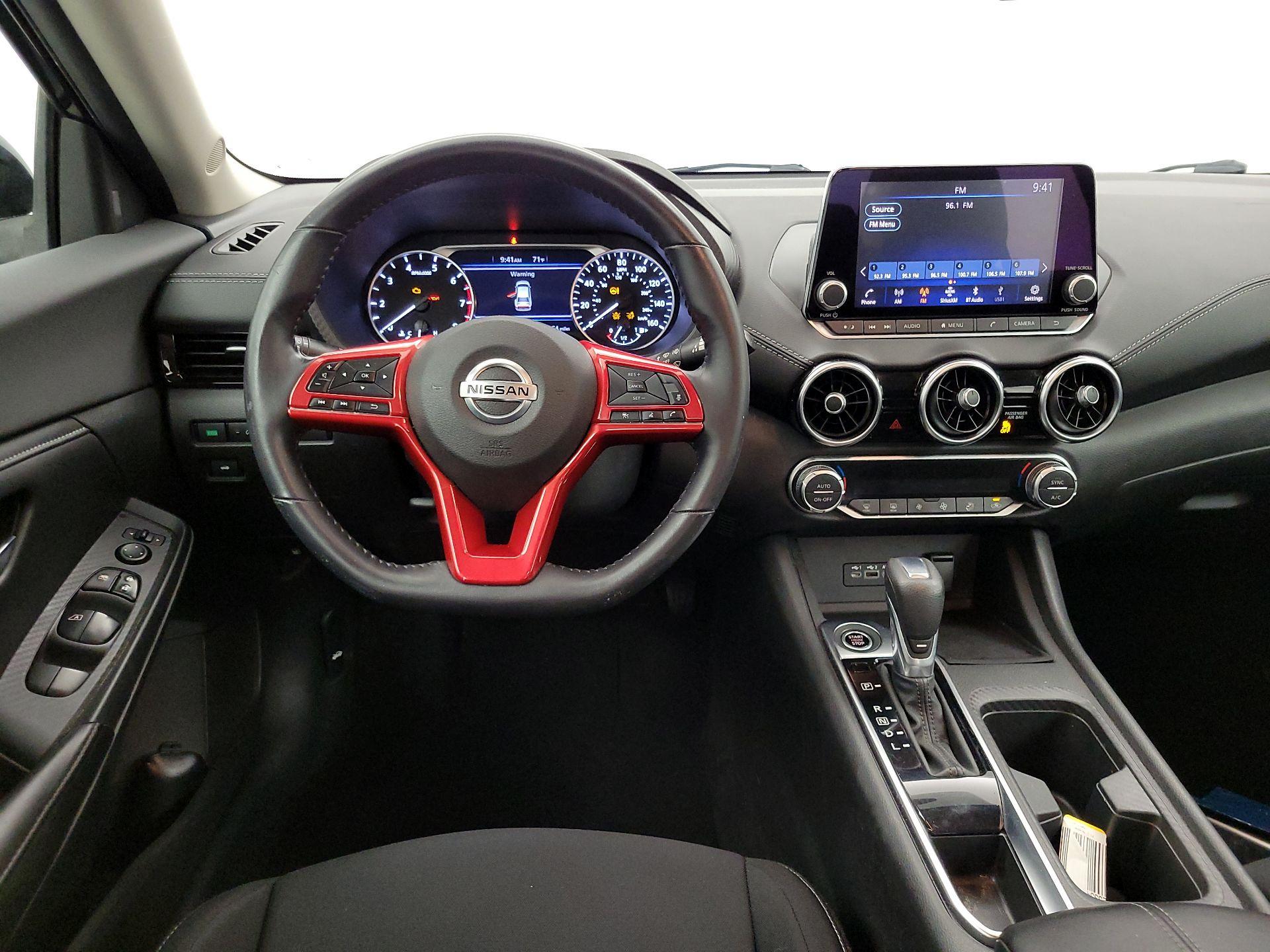 Thumbnail: 2021 Nissan Sentra - 10