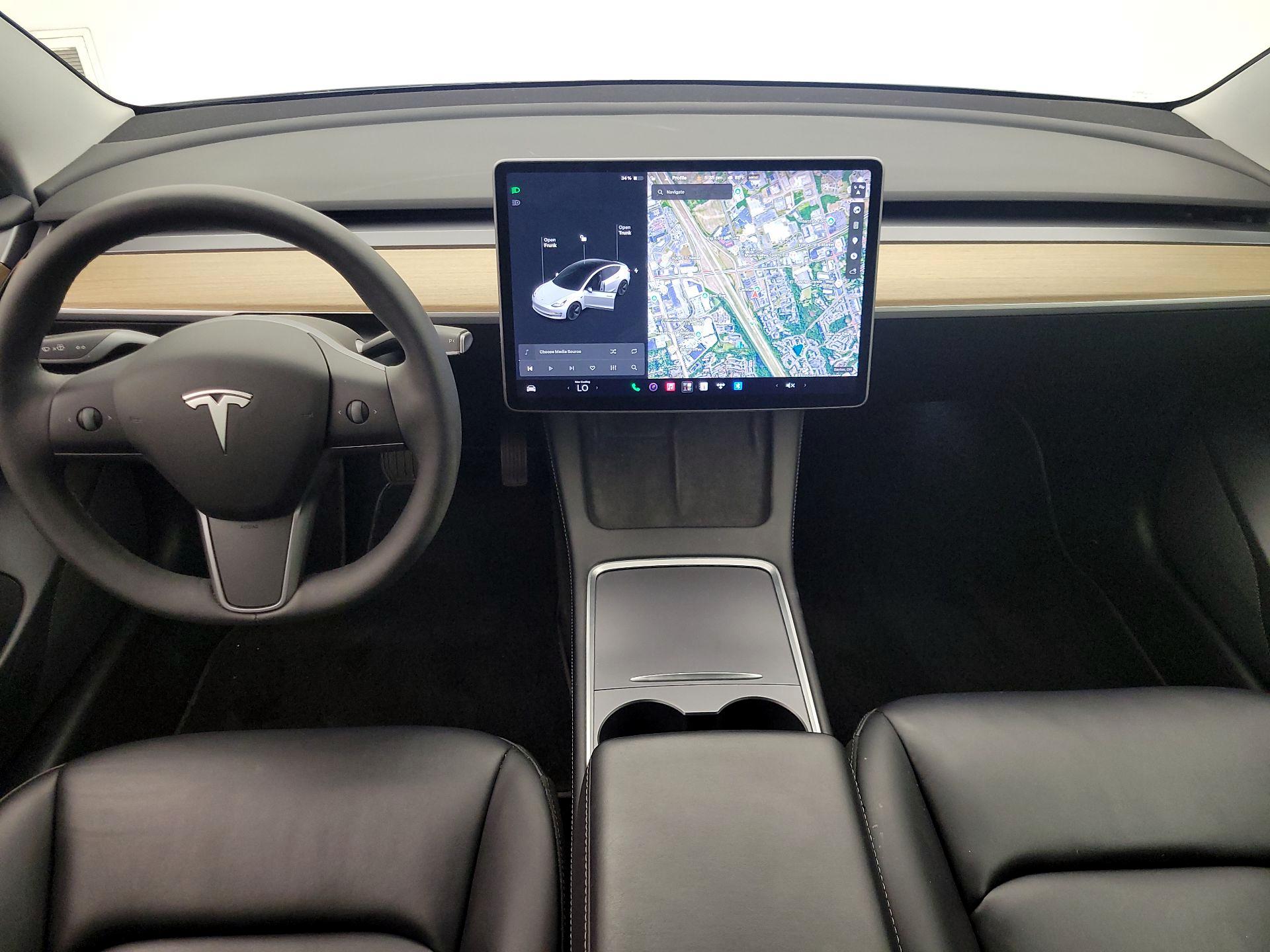 Thumbnail: 2021 Tesla Model 3 - 9