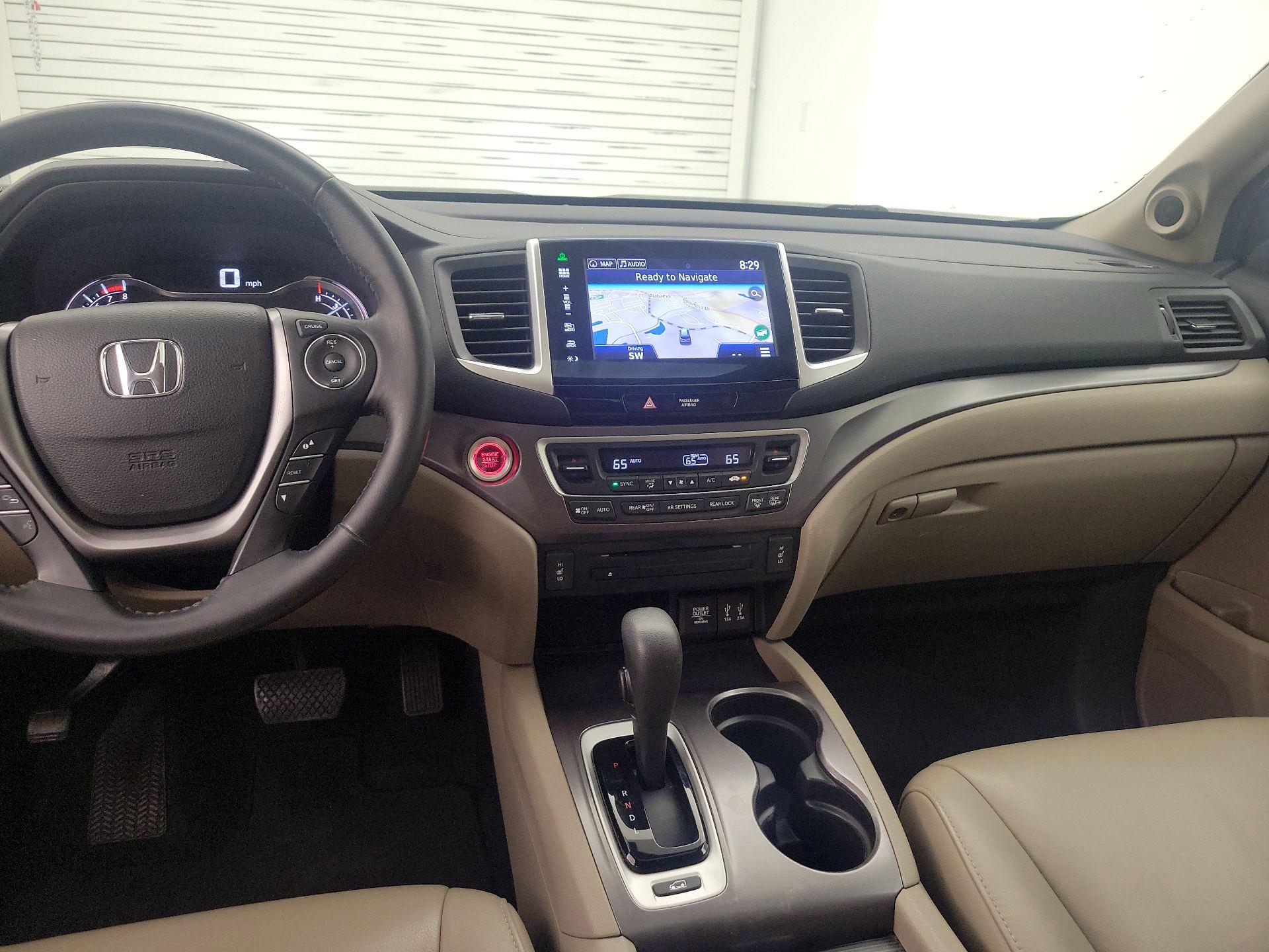 Thumbnail: 2016 Honda Pilot - 9