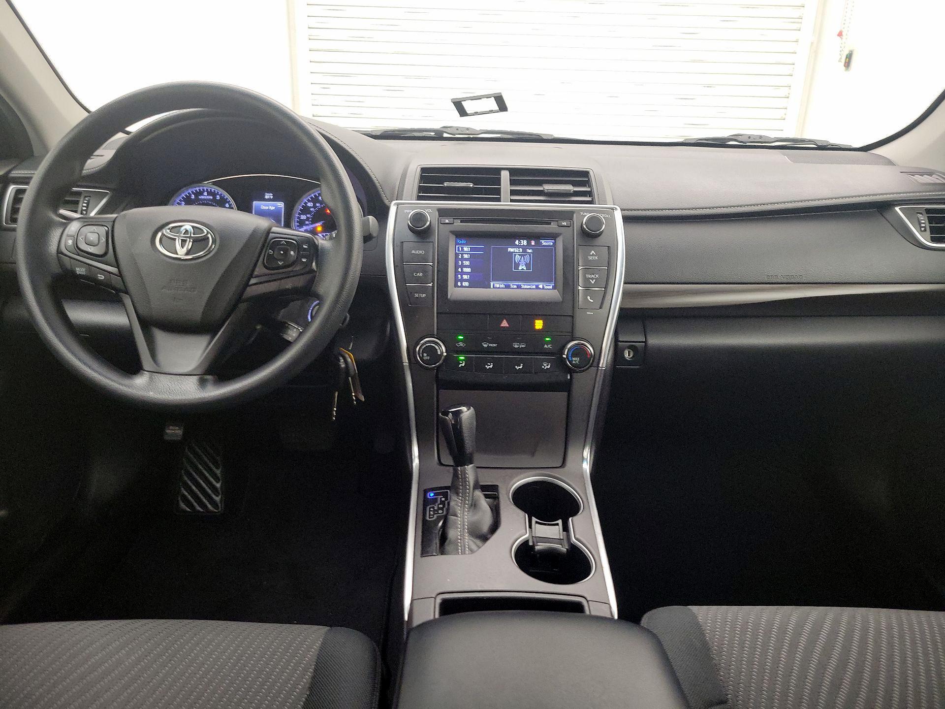 Thumbnail: 2016 Toyota Camry - 9