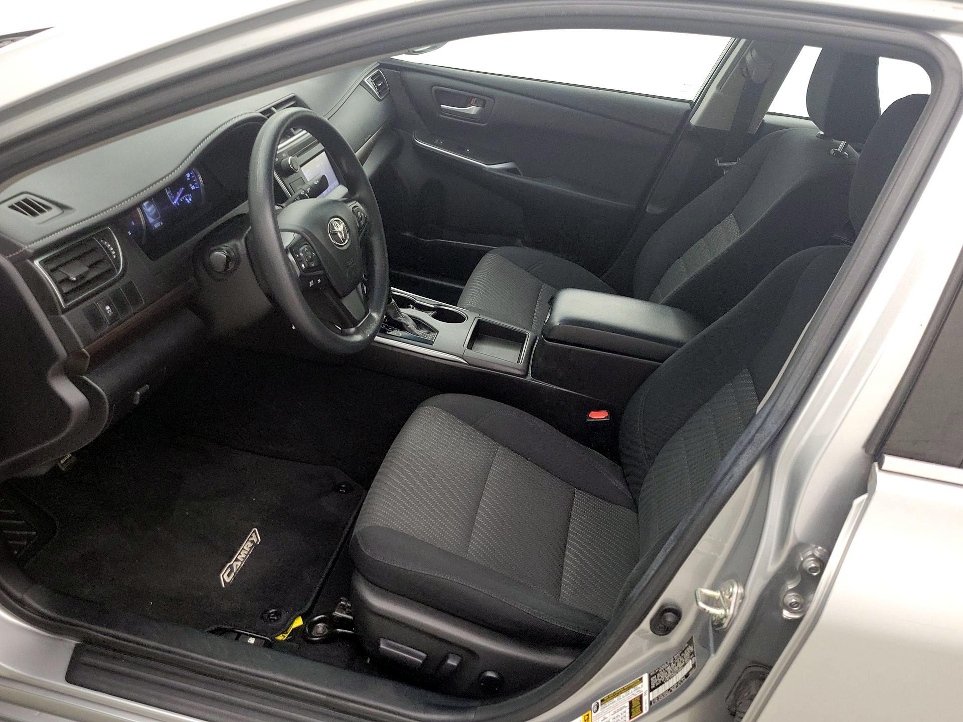 Thumbnail: 2016 Toyota Camry - 11