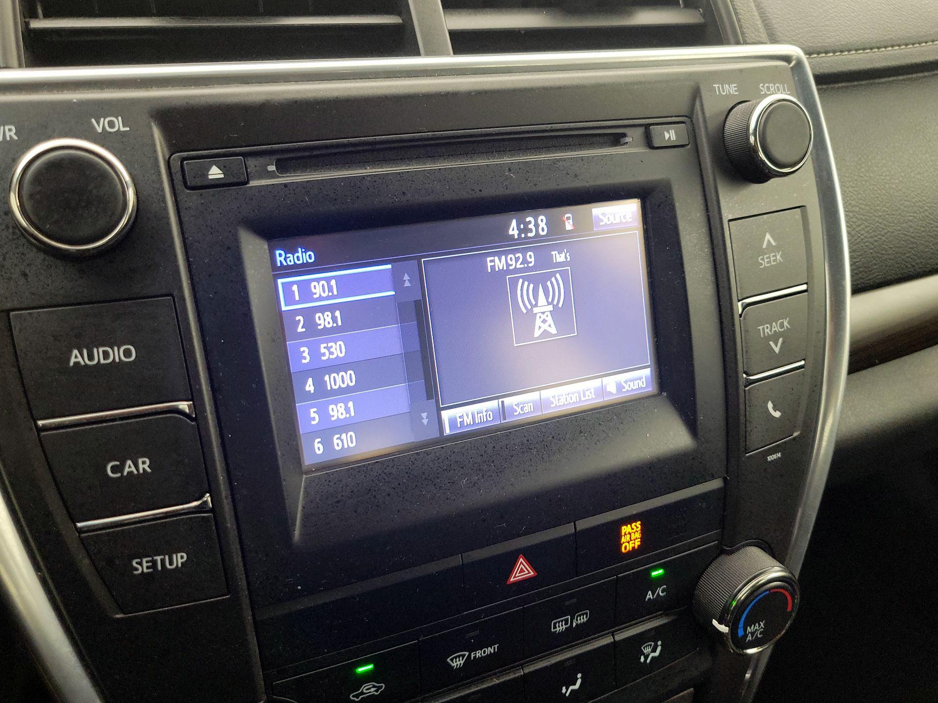 Thumbnail: 2016 Toyota Camry - 15