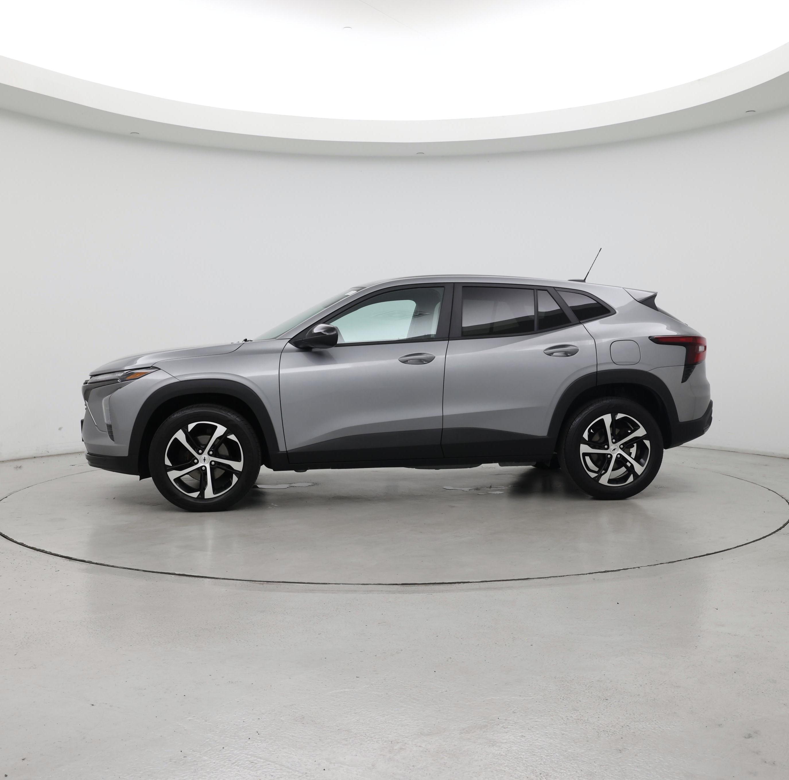 Thumbnail: 2024 Chevrolet Trax - 3