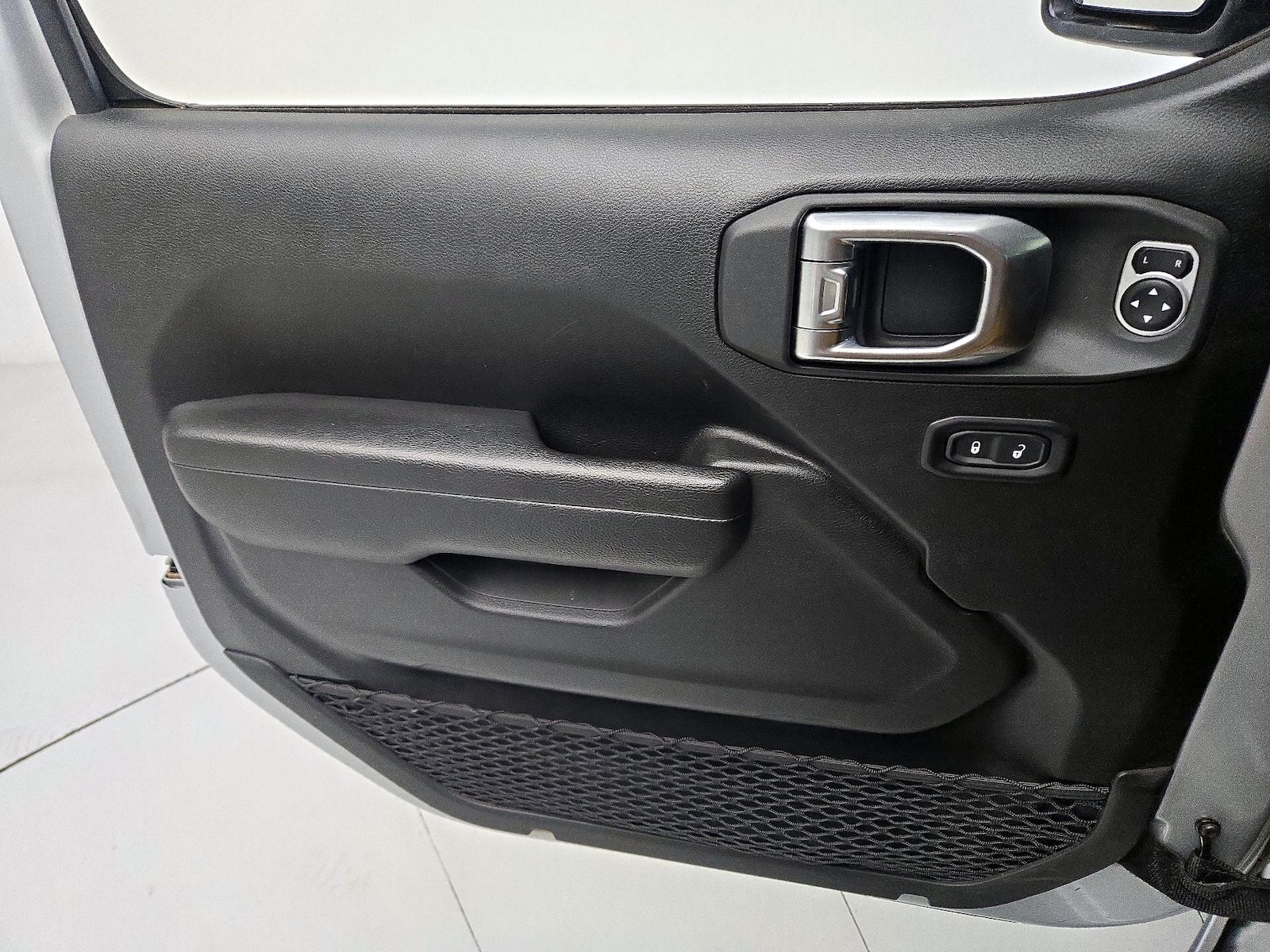 2023 Jeep Wrangler 4-Door Freedom - Photo 13