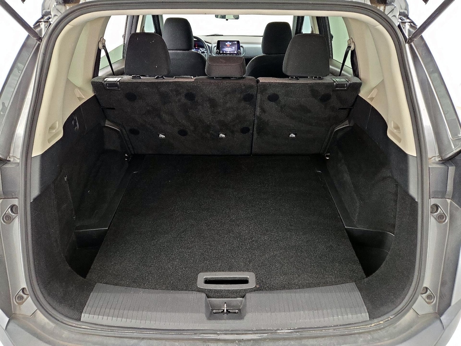 2021 Nissan Rogue SV - Photo 21
