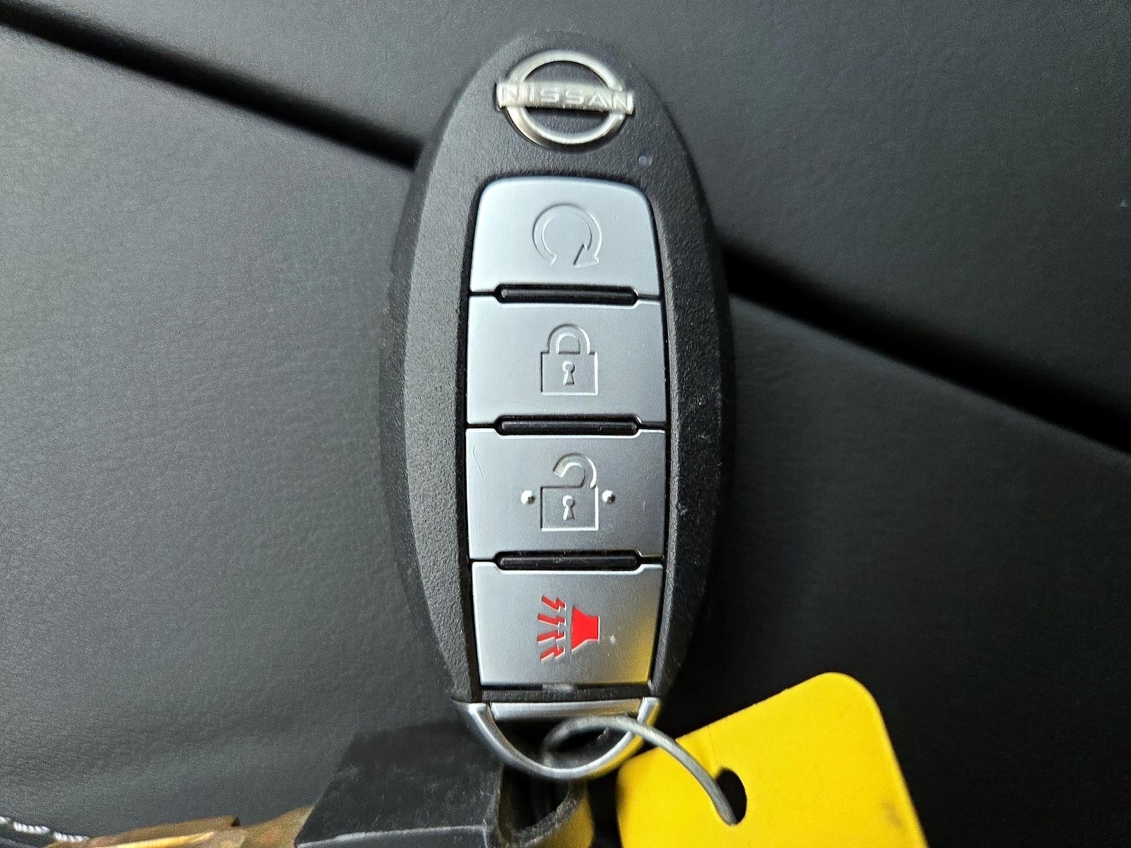 2021 Nissan Rogue SV - Photo 23