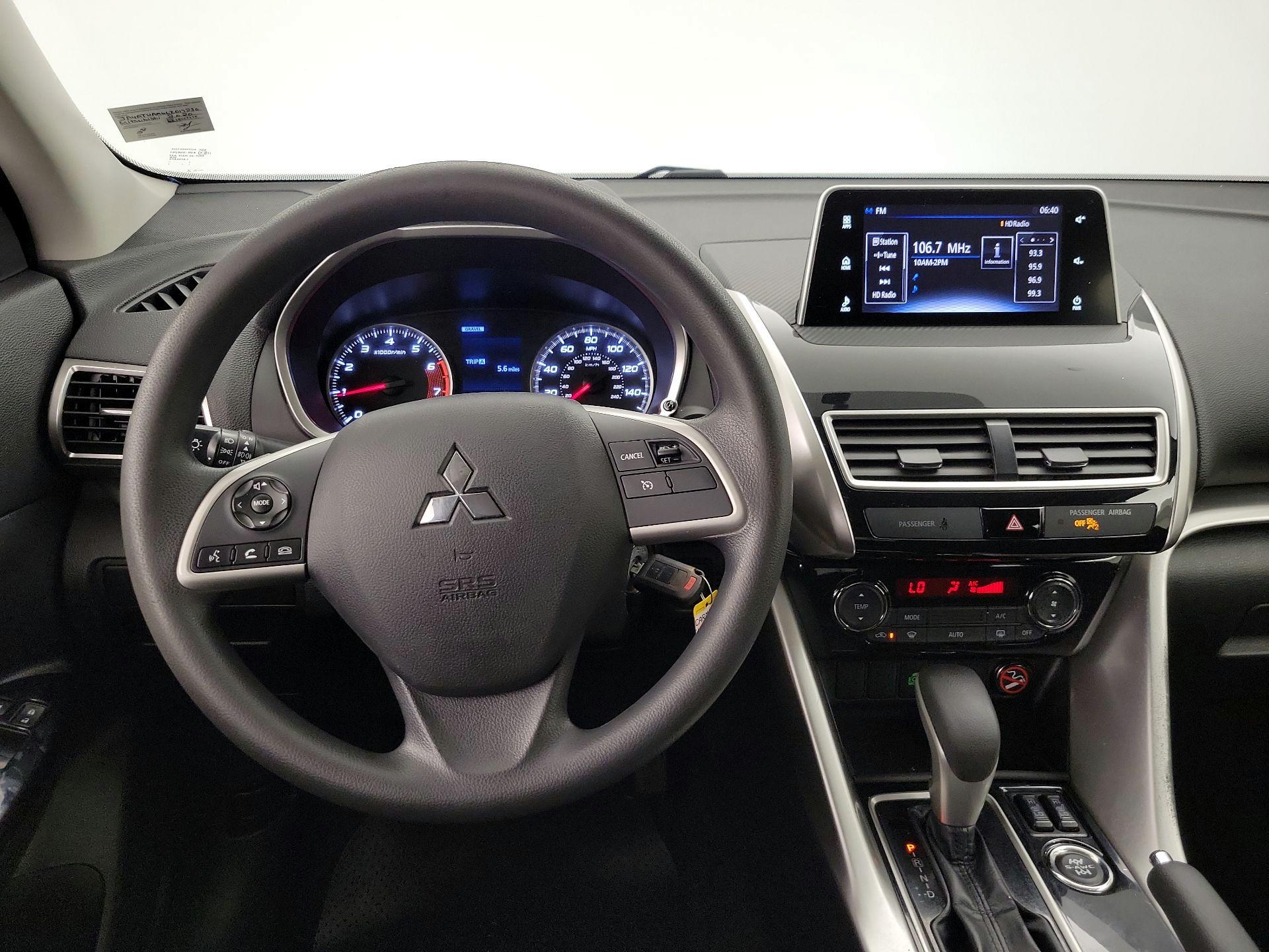 Thumbnail: 2020 Mitsubishi Eclipse Cross - 10