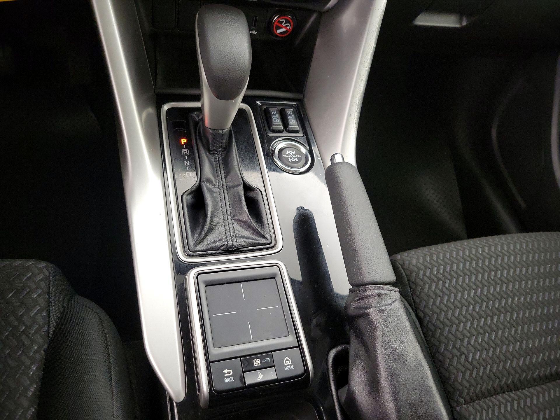 Thumbnail: 2020 Mitsubishi Eclipse Cross - 17