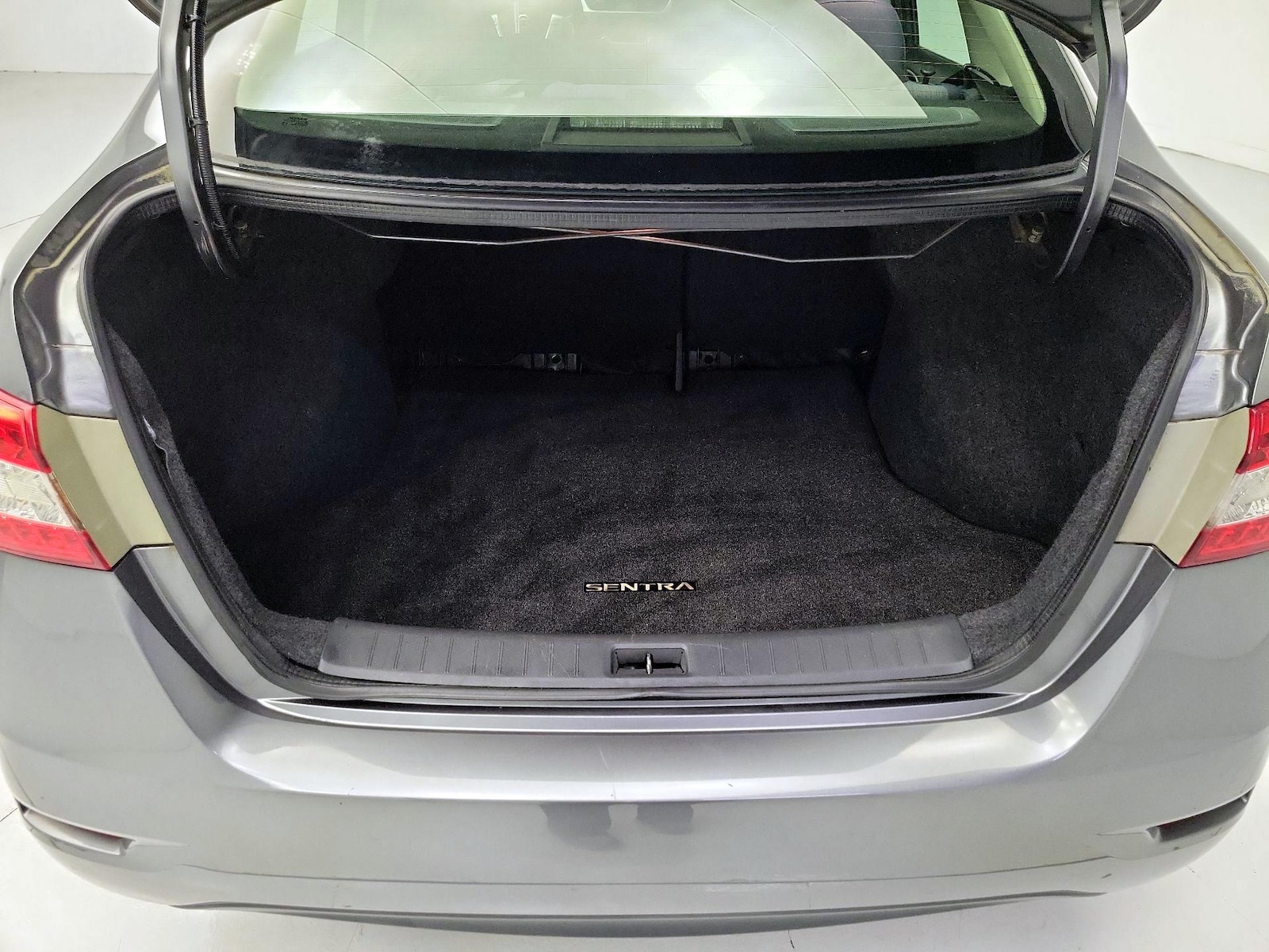 2015 Nissan Sentra SV - Photo 21