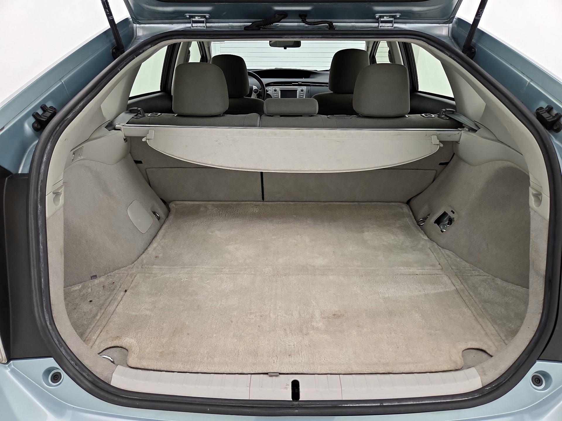 Thumbnail: 2014 Toyota Prius - 20