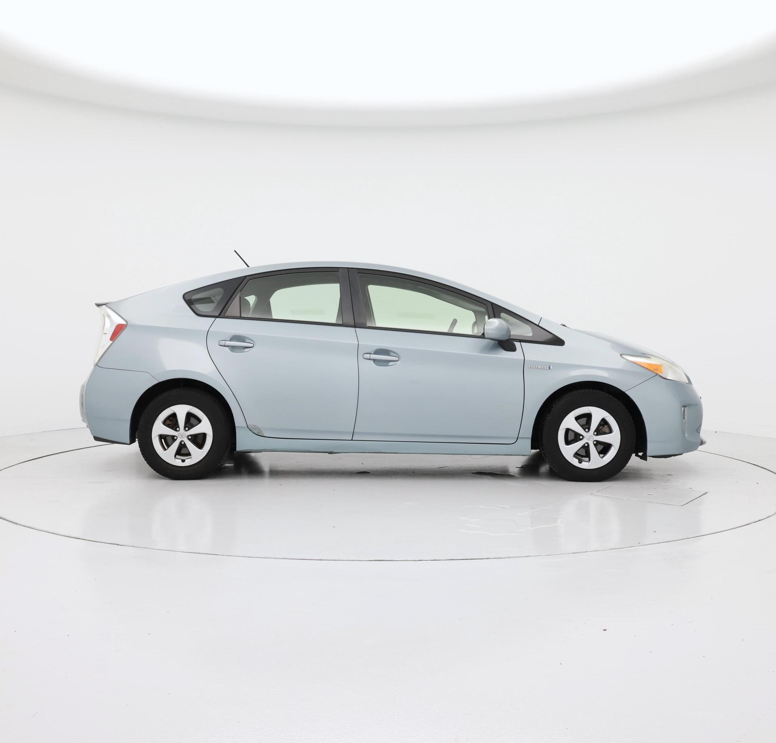 Thumbnail: 2014 Toyota Prius - 7