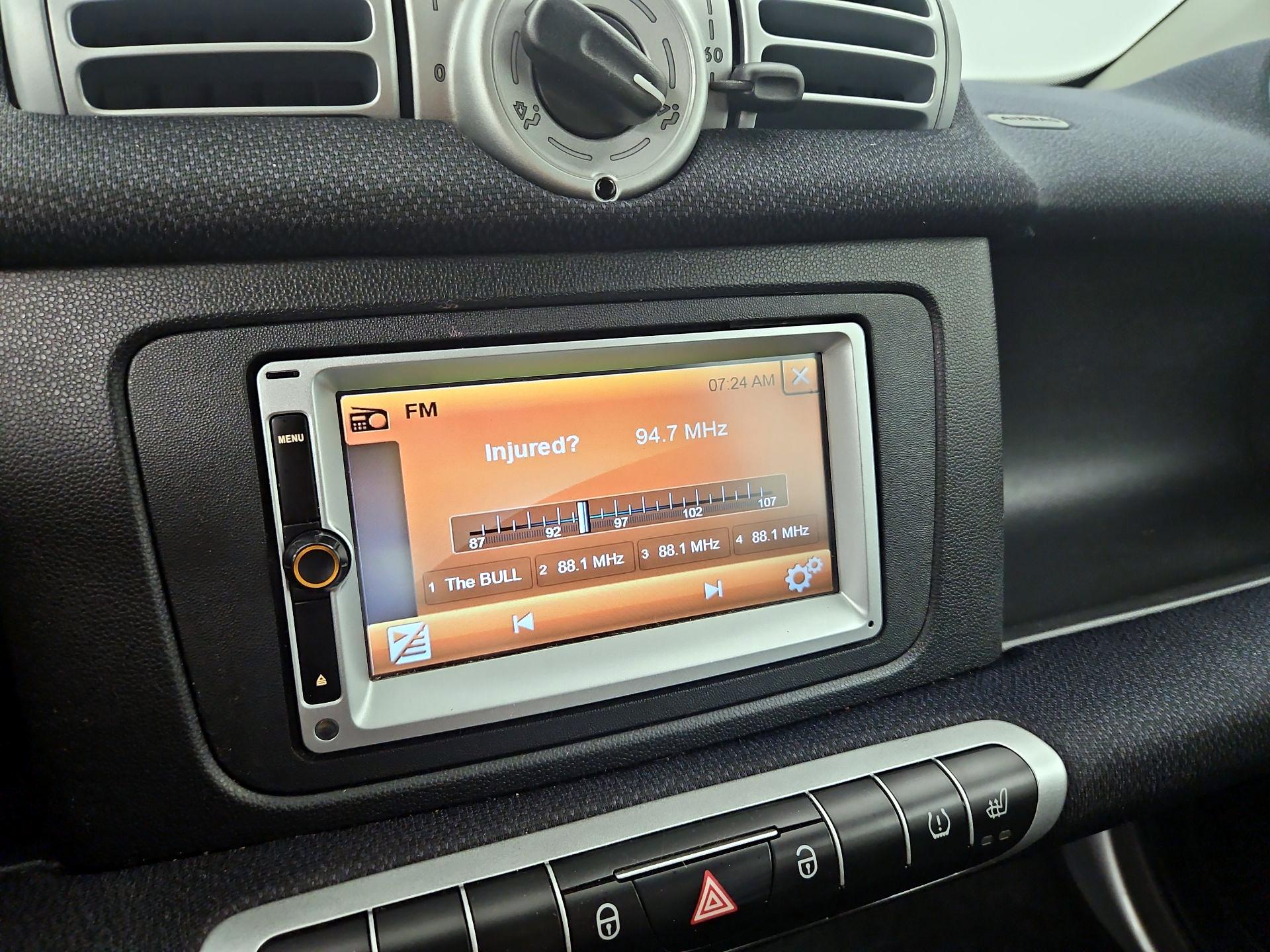 Thumbnail: 2015 smart fortwo - 13