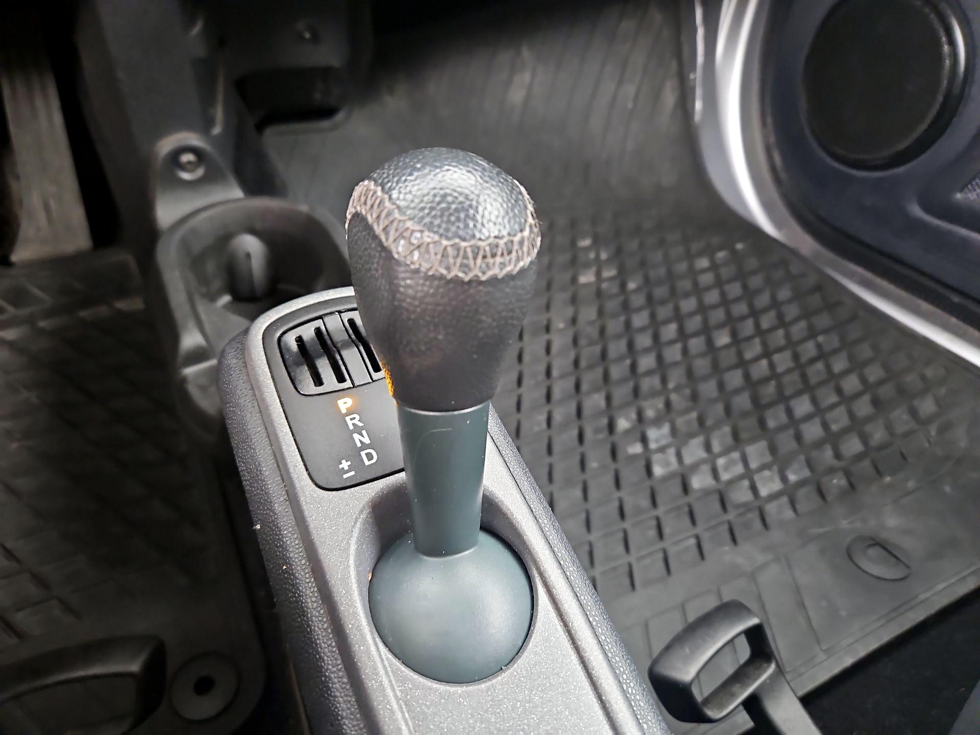 Thumbnail: 2015 smart fortwo - 15