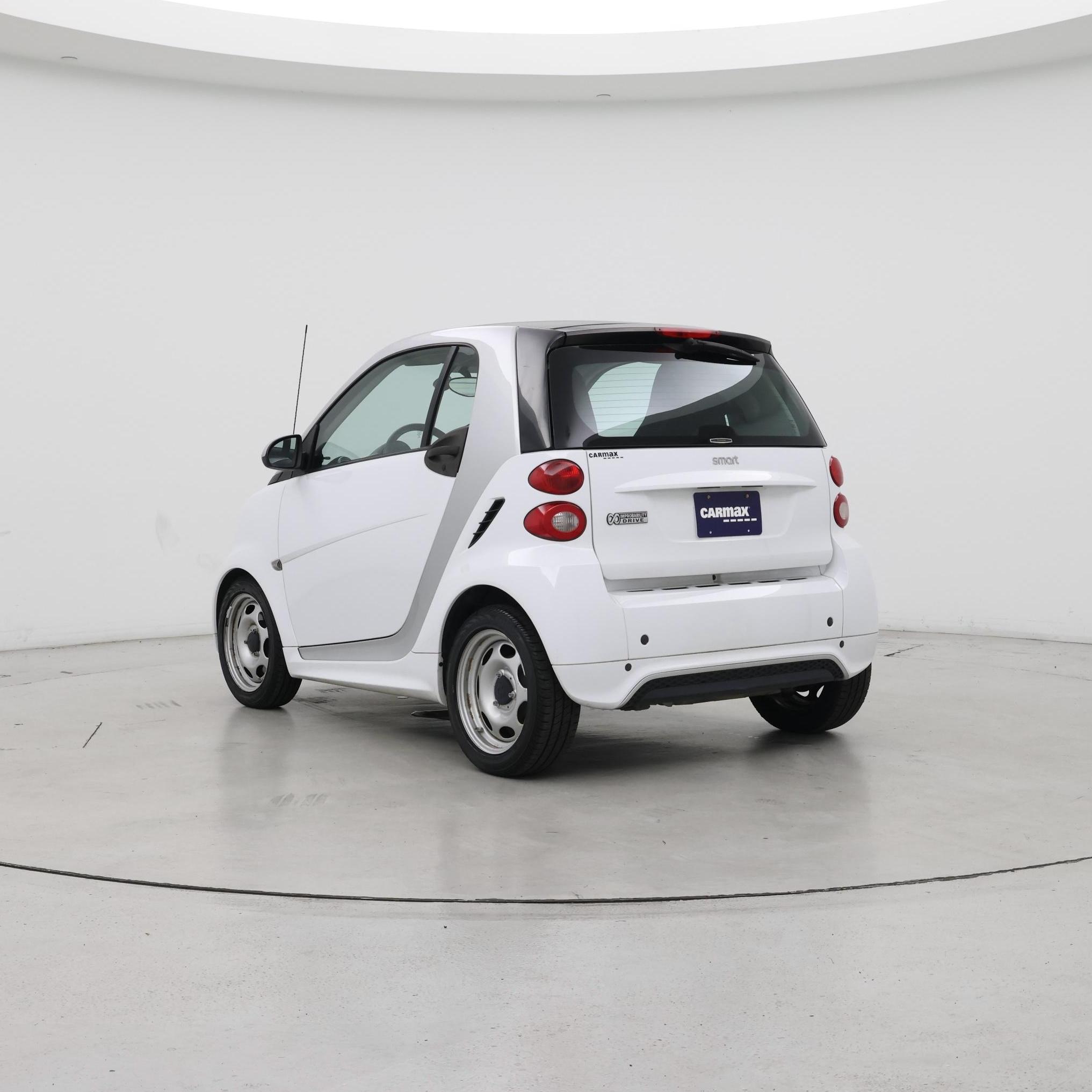 Thumbnail: 2015 smart fortwo - 2