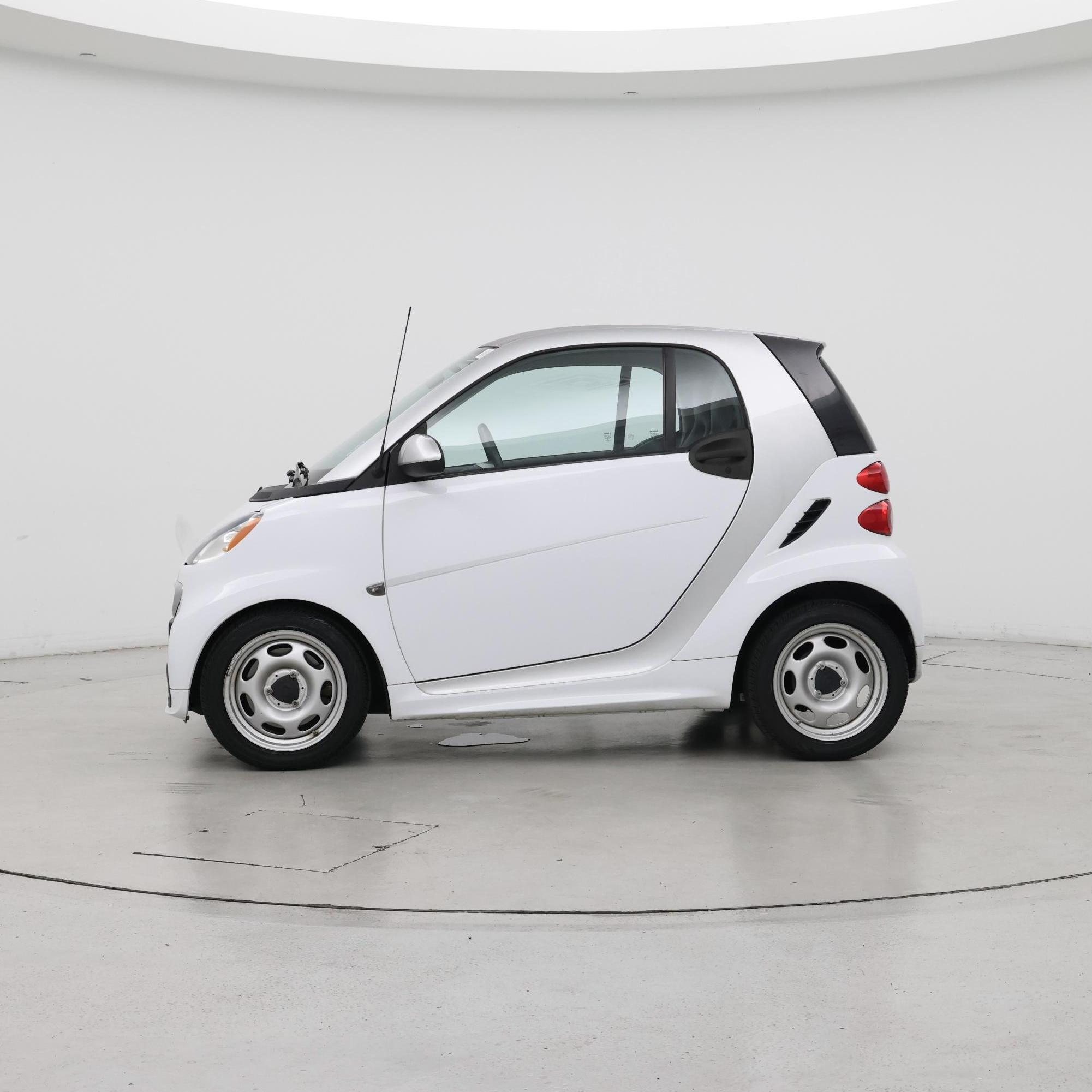 Thumbnail: 2015 smart fortwo - 3