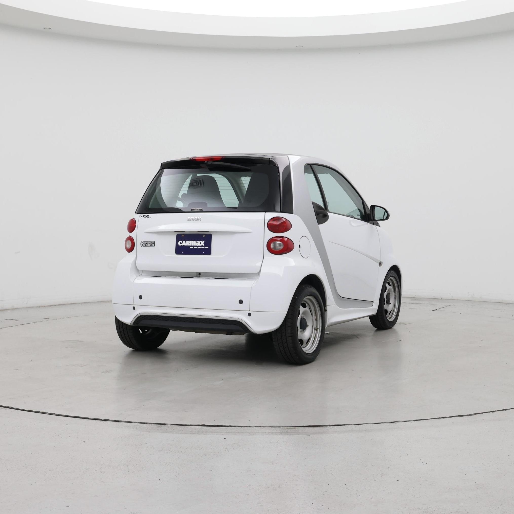 Thumbnail: 2015 smart fortwo - 8