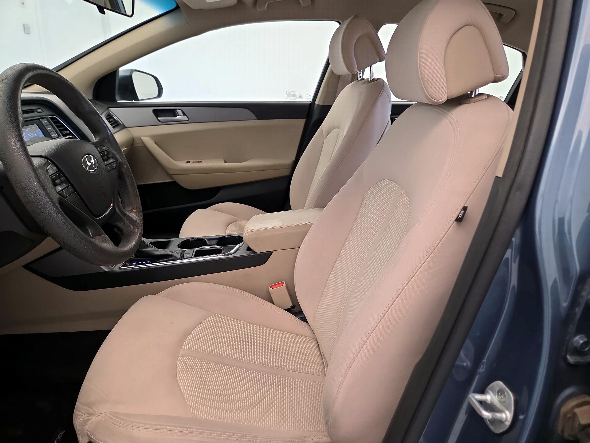 Thumbnail: 2015 Hyundai Sonata - 11