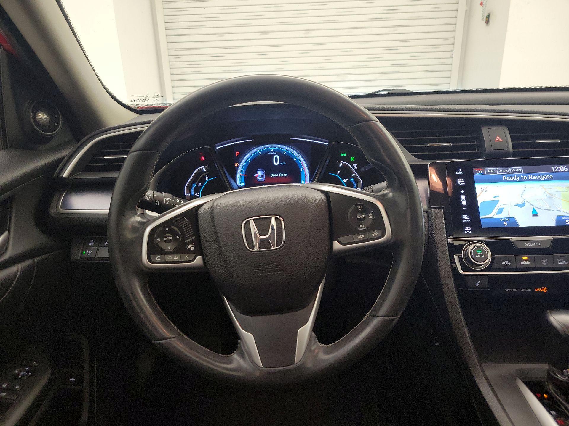 Thumbnail: 2016 Honda Civic - 10