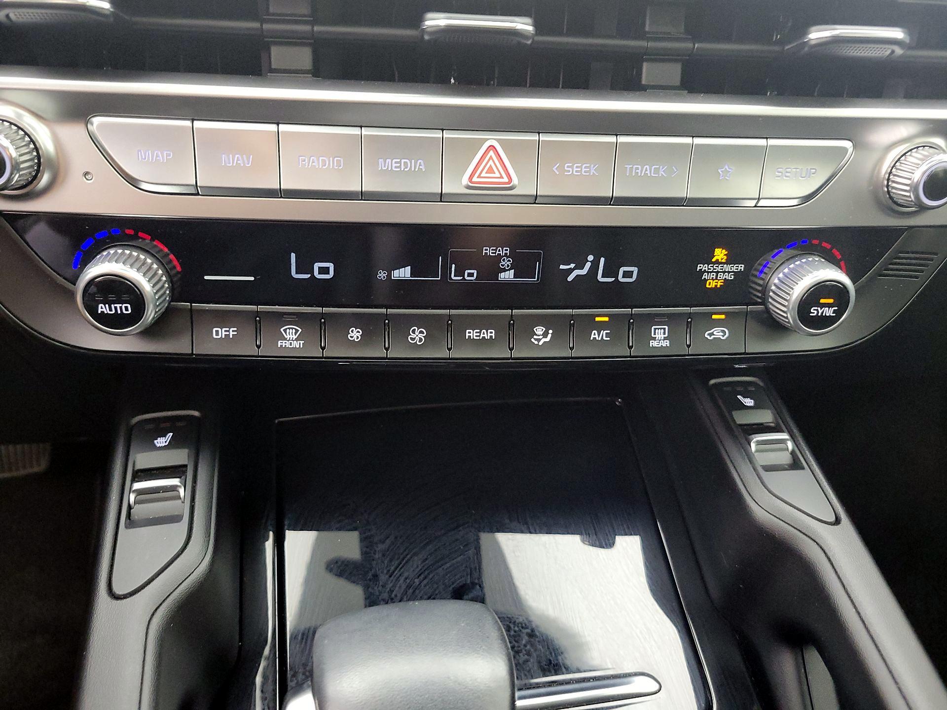 Thumbnail: 2024 Kia Telluride - 17