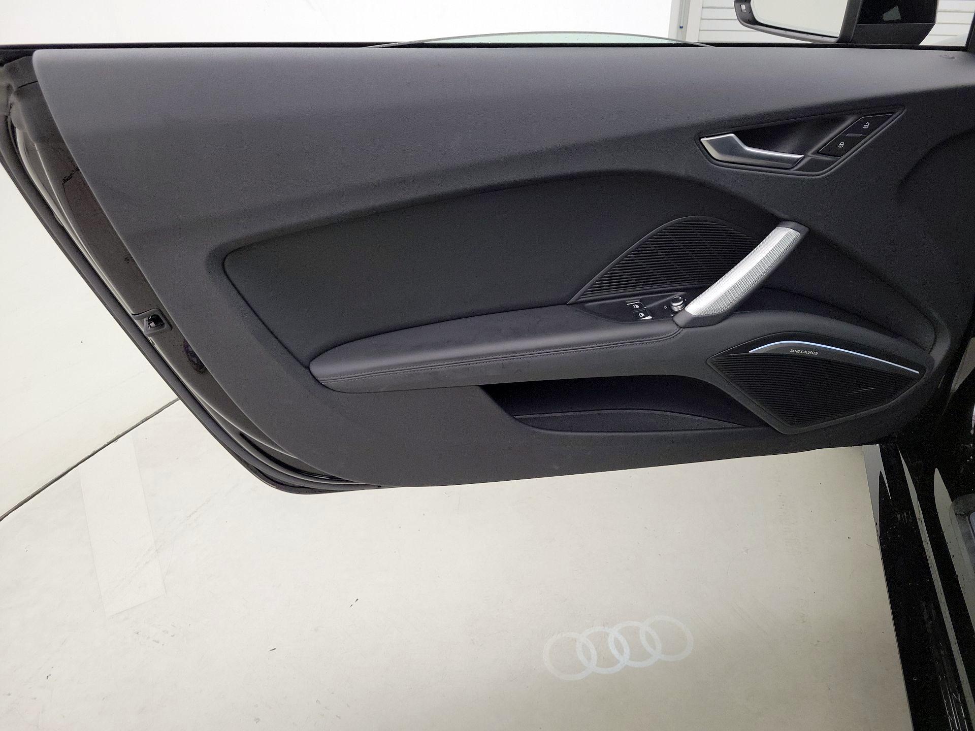 Thumbnail: 2016 Audi TT - 12