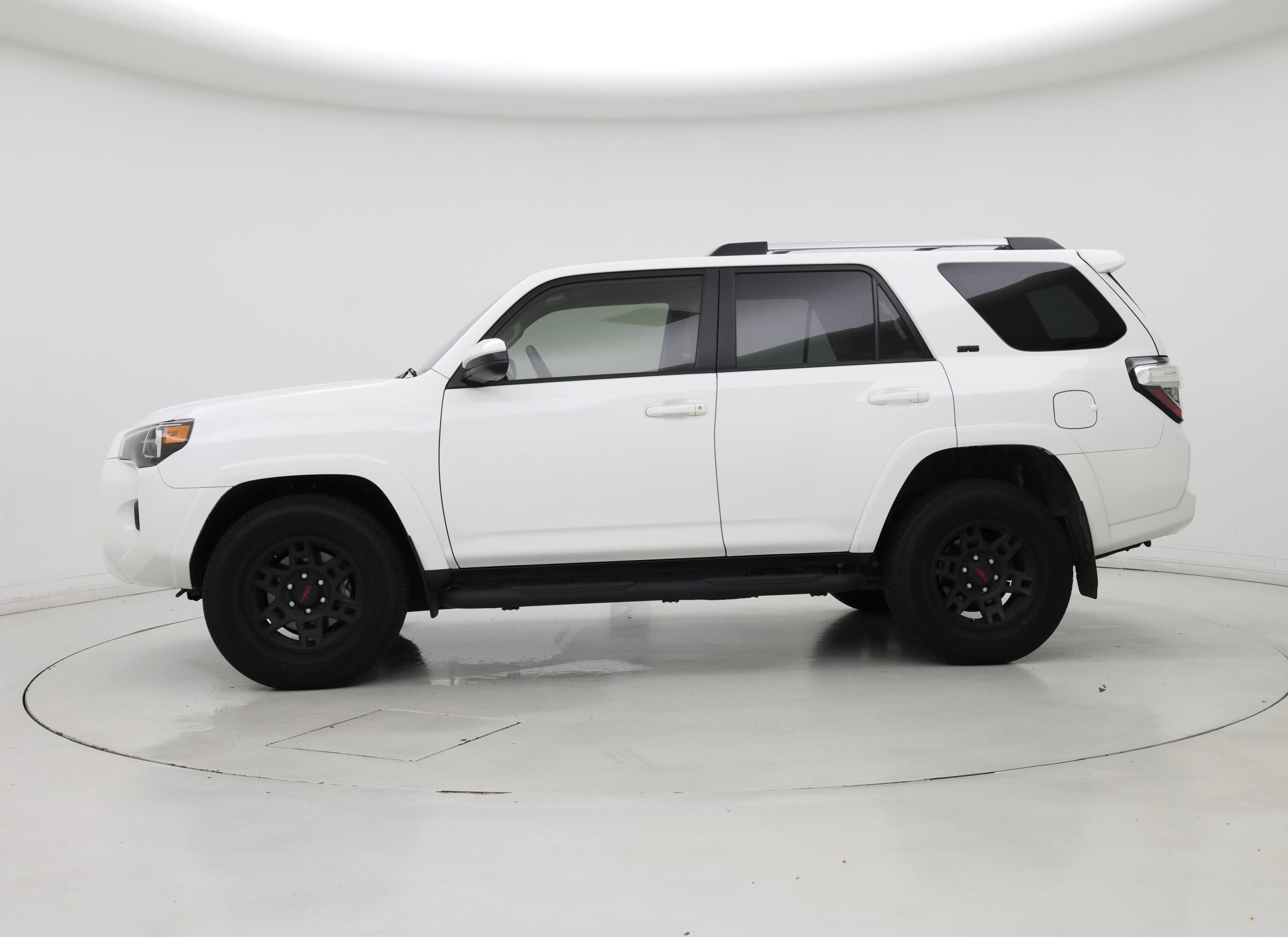 Thumbnail: 2024 Toyota 4Runner - 3