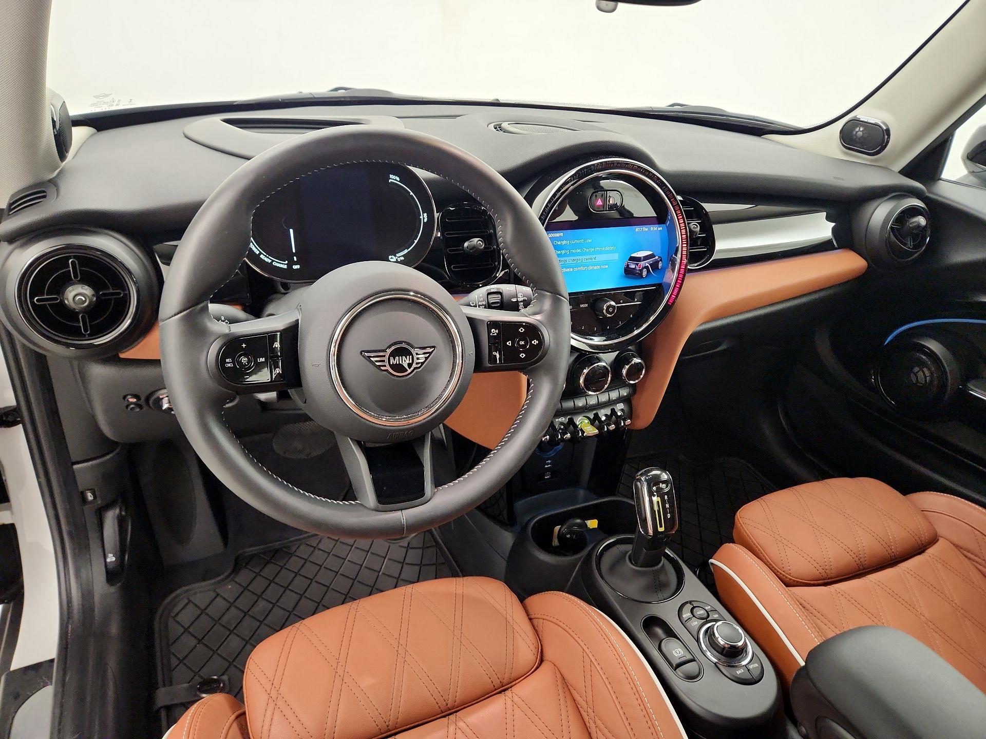 Thumbnail: 2024 MINI Cooper Hardtop - 9