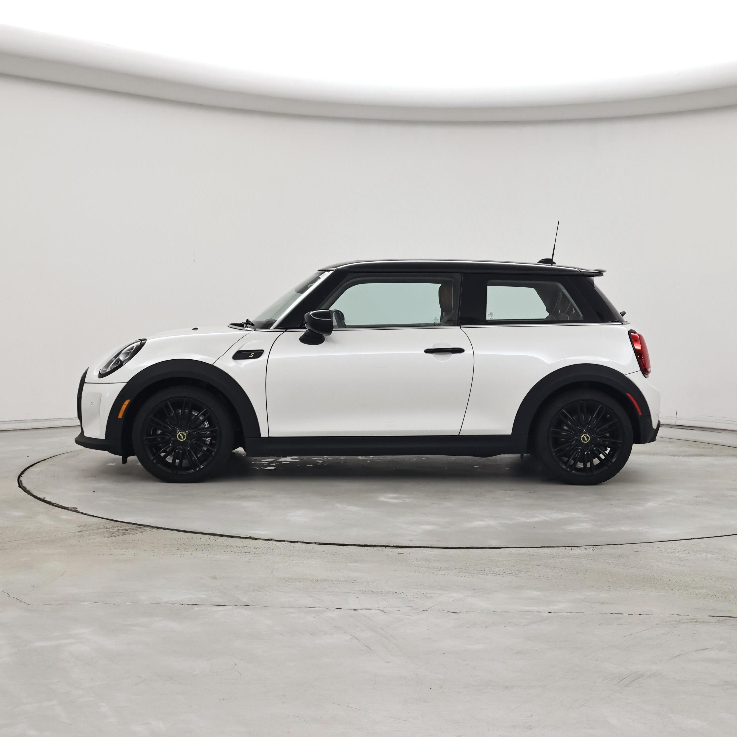 Thumbnail: 2024 MINI Cooper Hardtop - 3