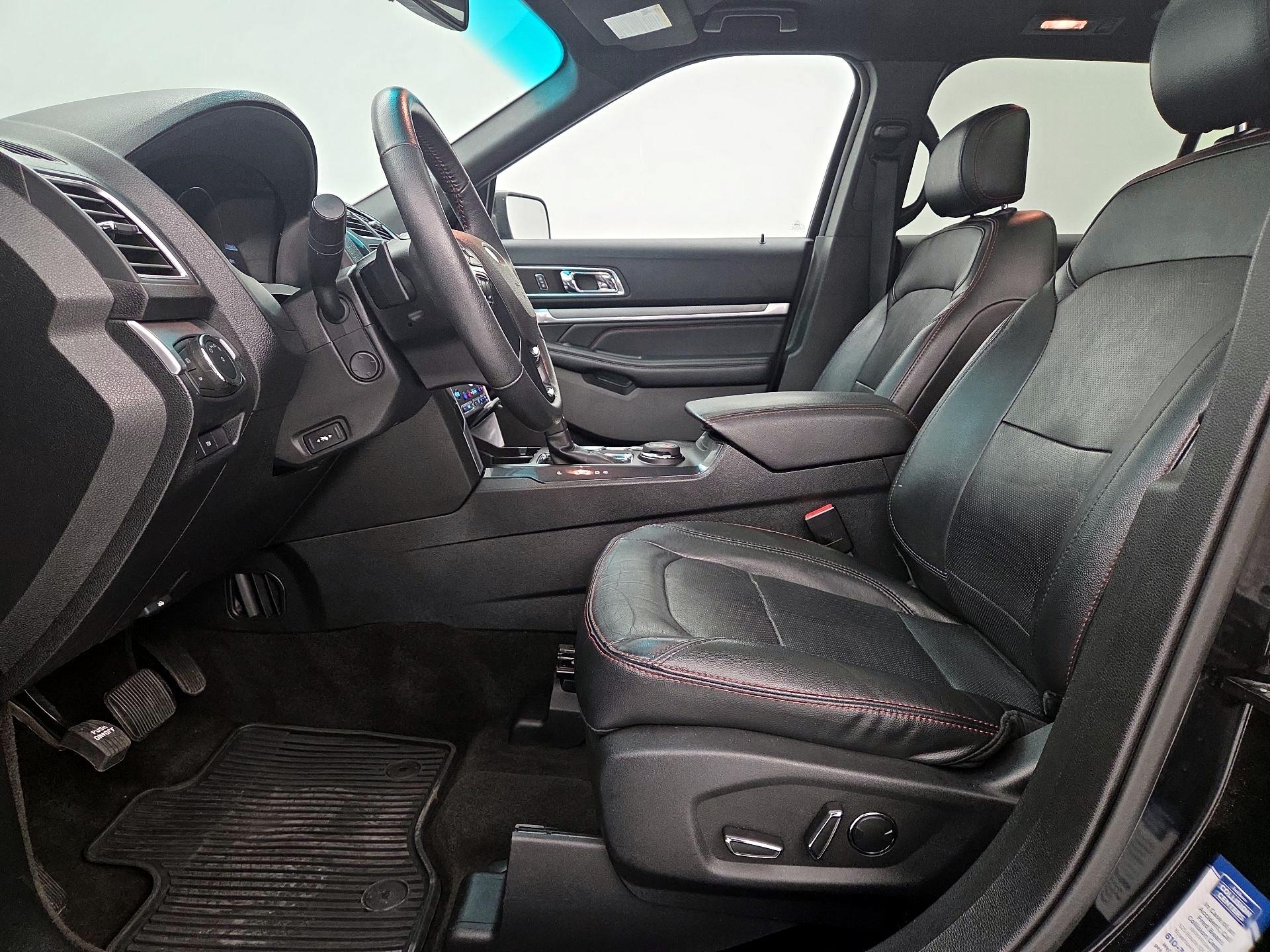 Thumbnail: 2016 Ford Explorer - 11