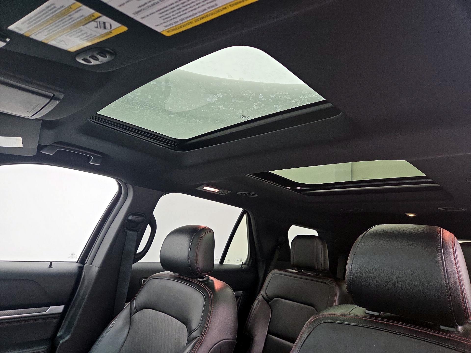 Thumbnail: 2016 Ford Explorer - 20